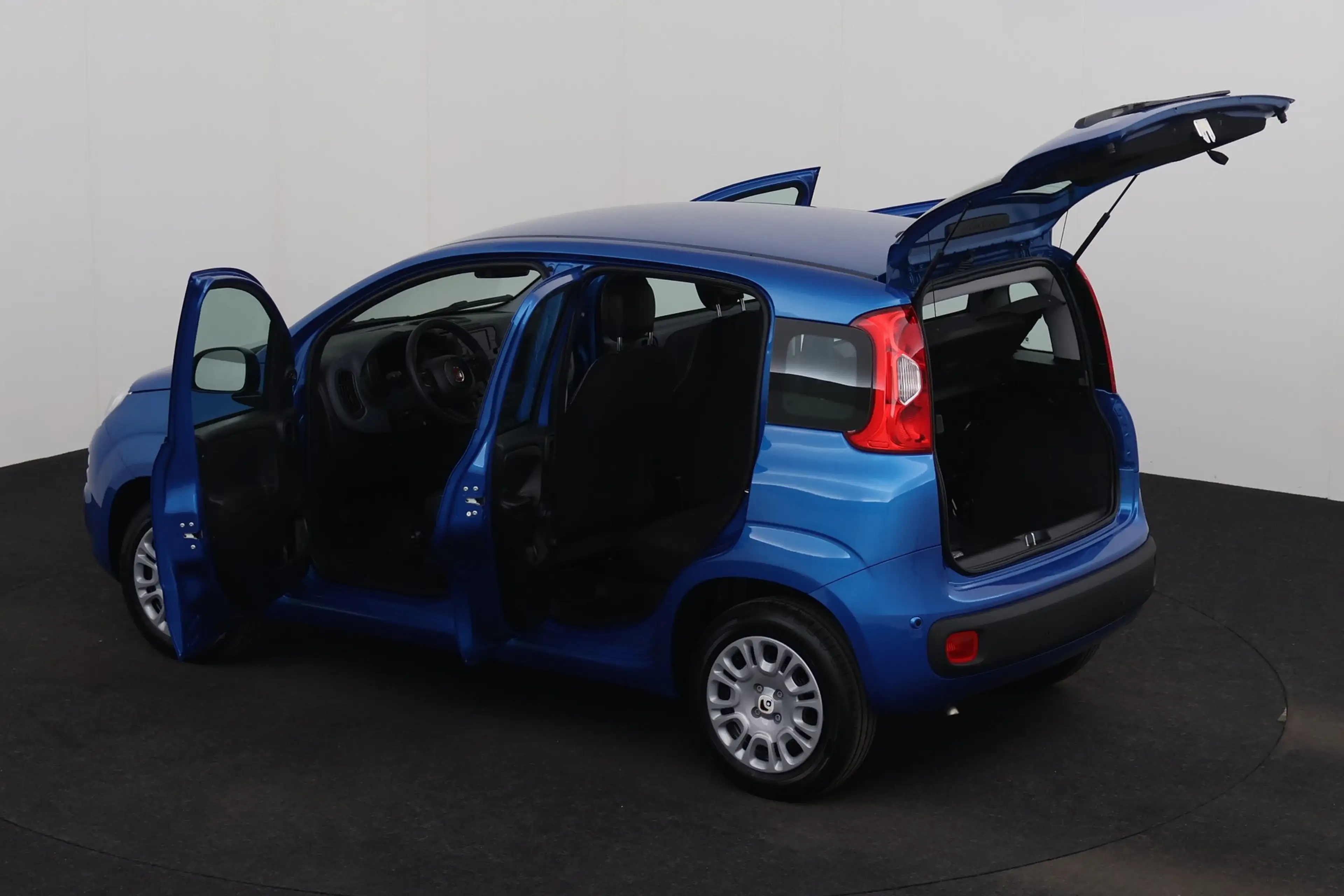 Fiat Panda 1.0i HYBRID CITY PACK + PDC + CRUISE + AIRCO — photo 8