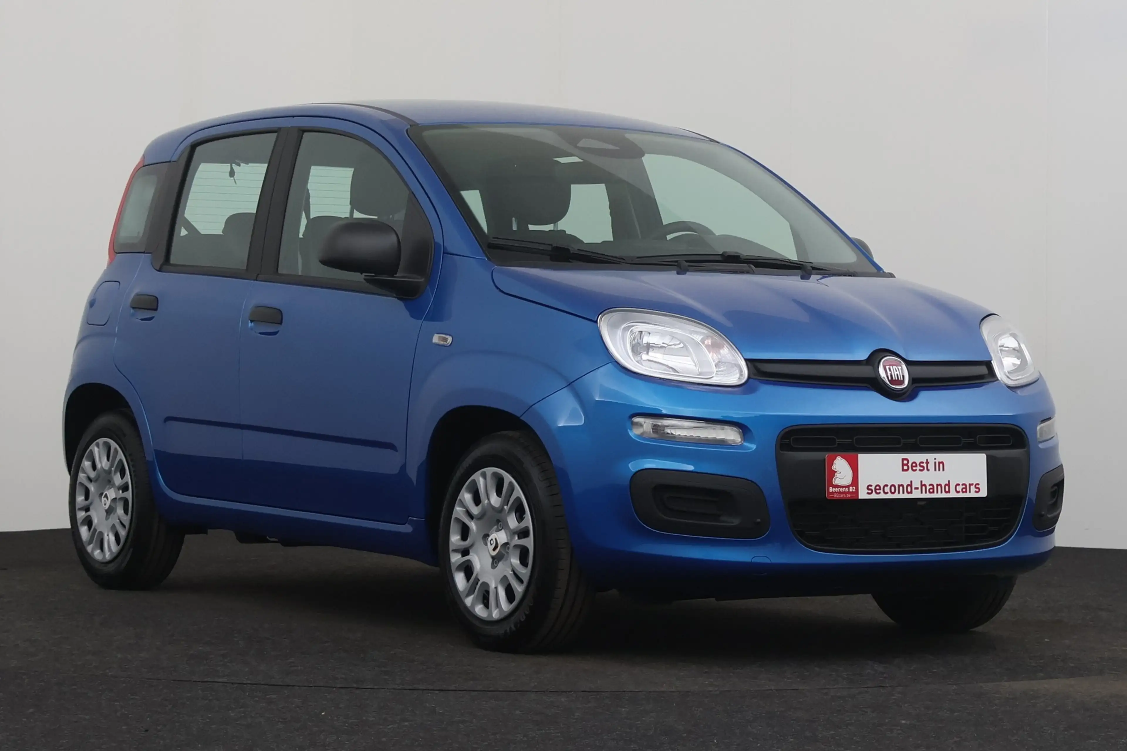 Fiat Panda 1.0i HYBRID CITY PACK + PDC + CRUISE + AIRCO — photo 4