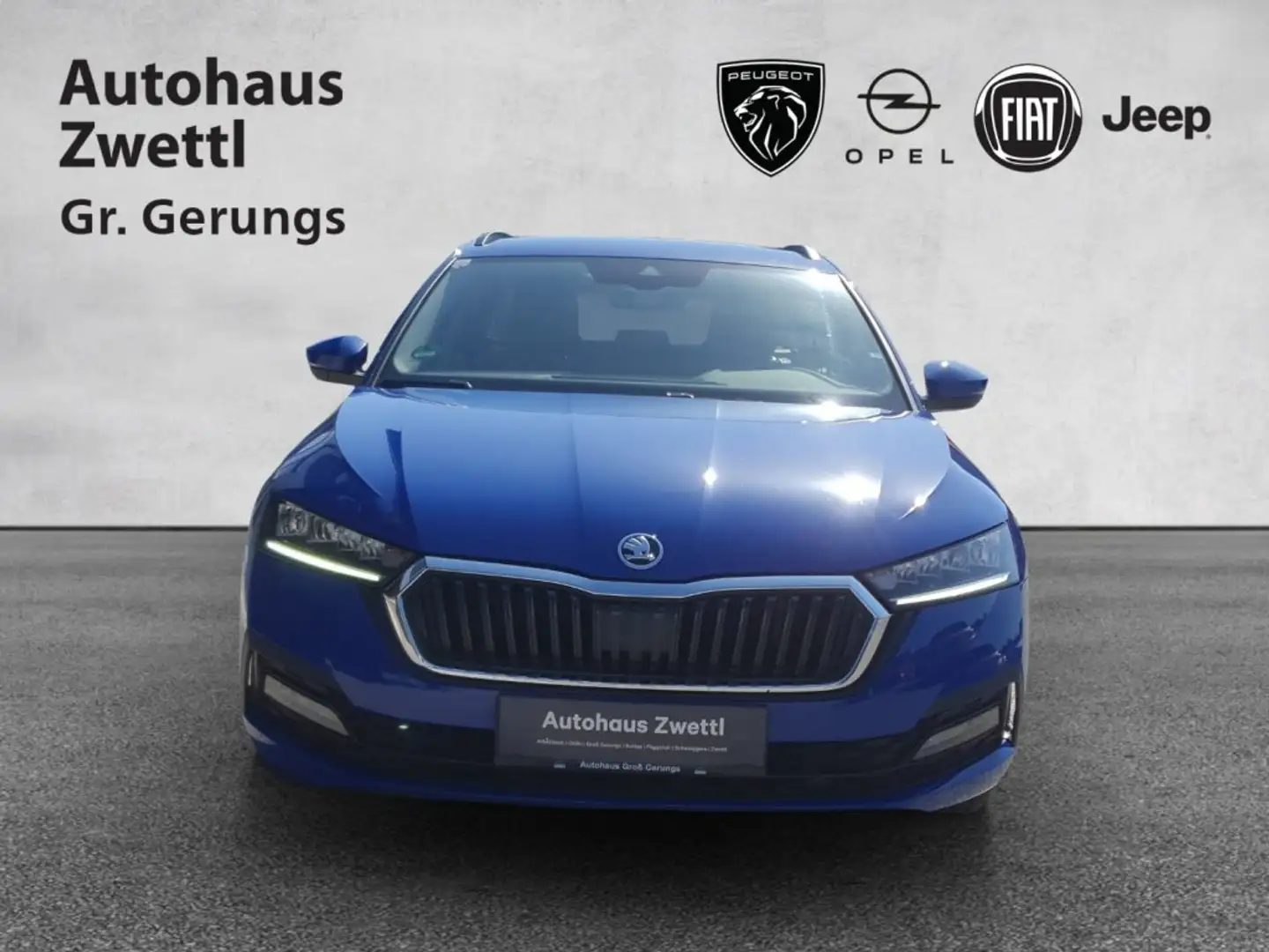 Skoda Octavia Kombi 2,0 TDI Ambition Blau - 2