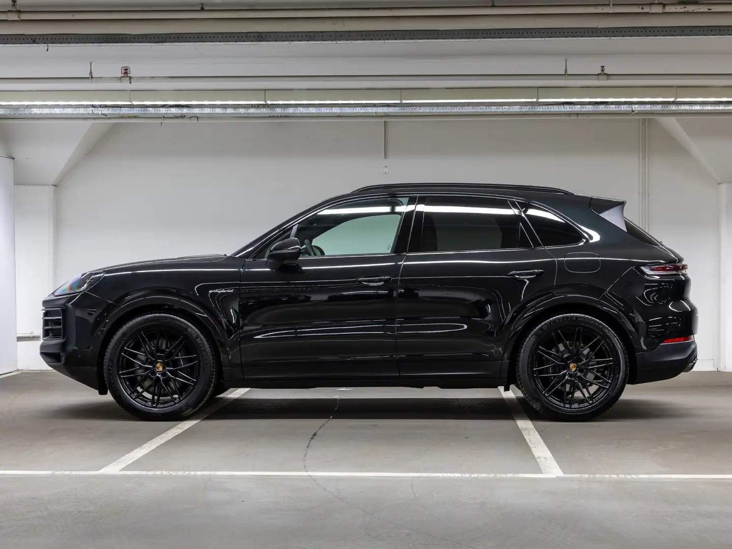 Porsche Cayenne E-Hybrid Schwarz - 2