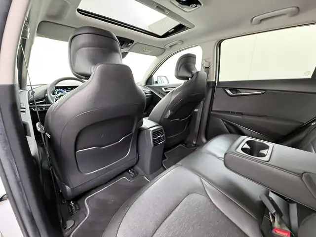 Kia e-Niro view 13