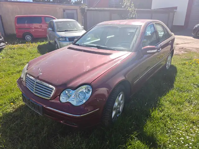 Mercedes-Benz C 240