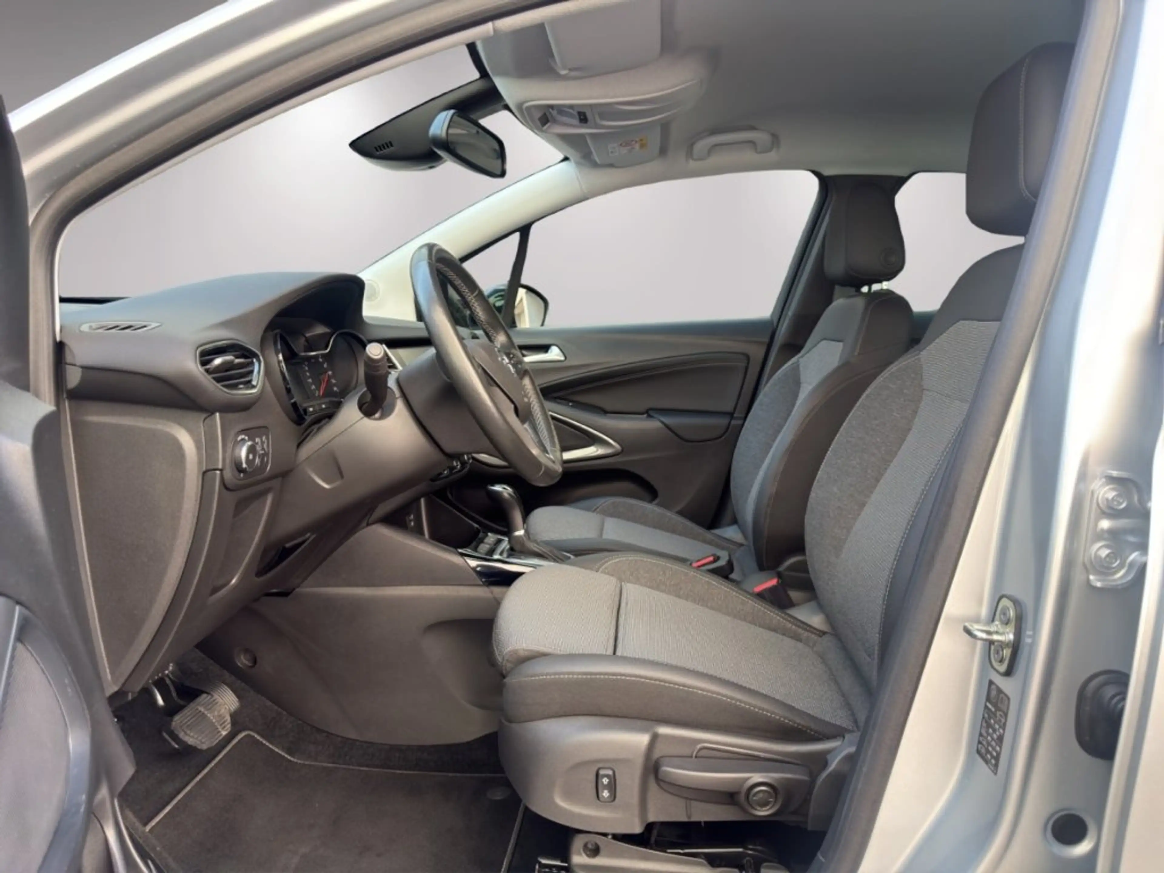 Opel Crossland 1.2 Turbo Eleg. — photo 7