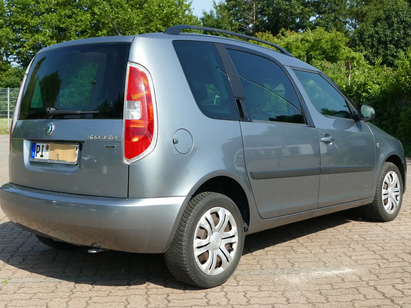 Skoda Roomster Roomster 1.2 TSI Style PLUS EDITION Climatronic Grau - 2
