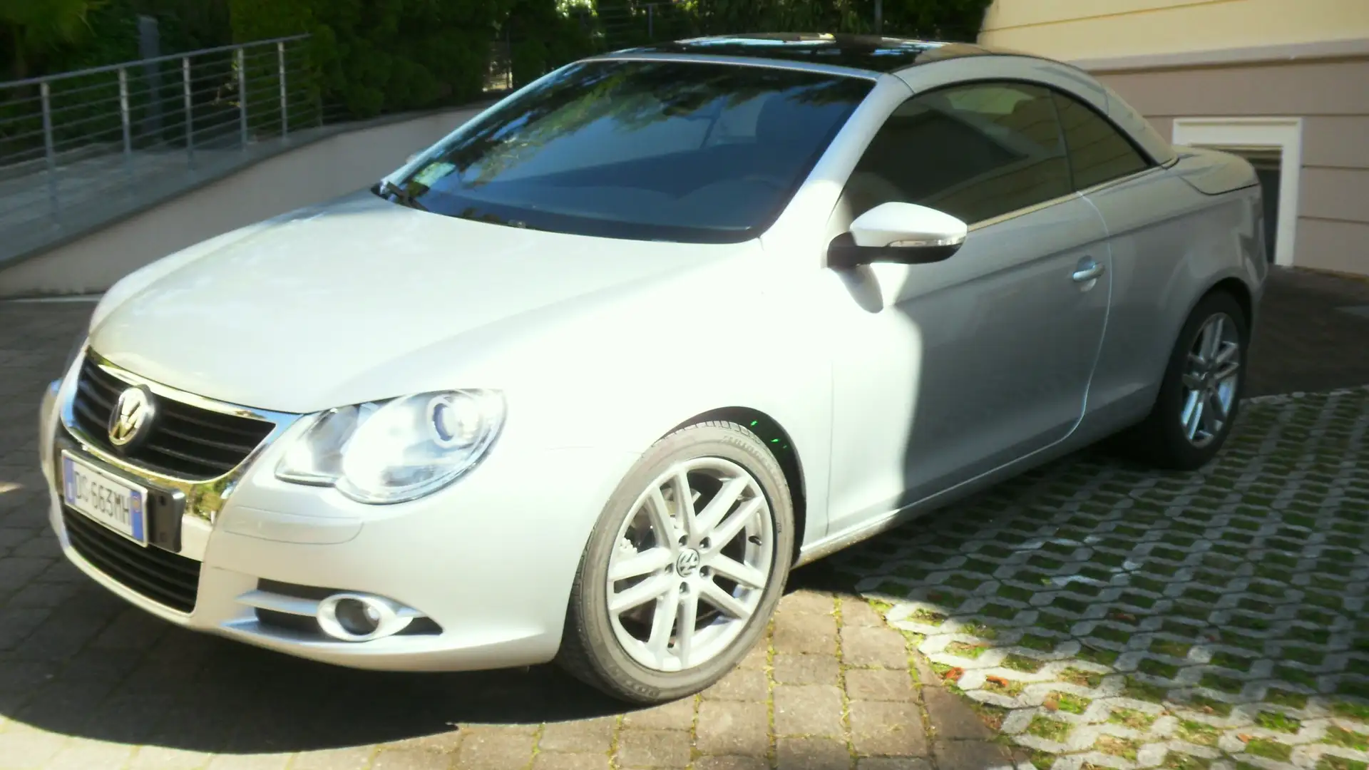 Volkswagen Eos Eos 1.4 tsi 160cv Plateado - 2