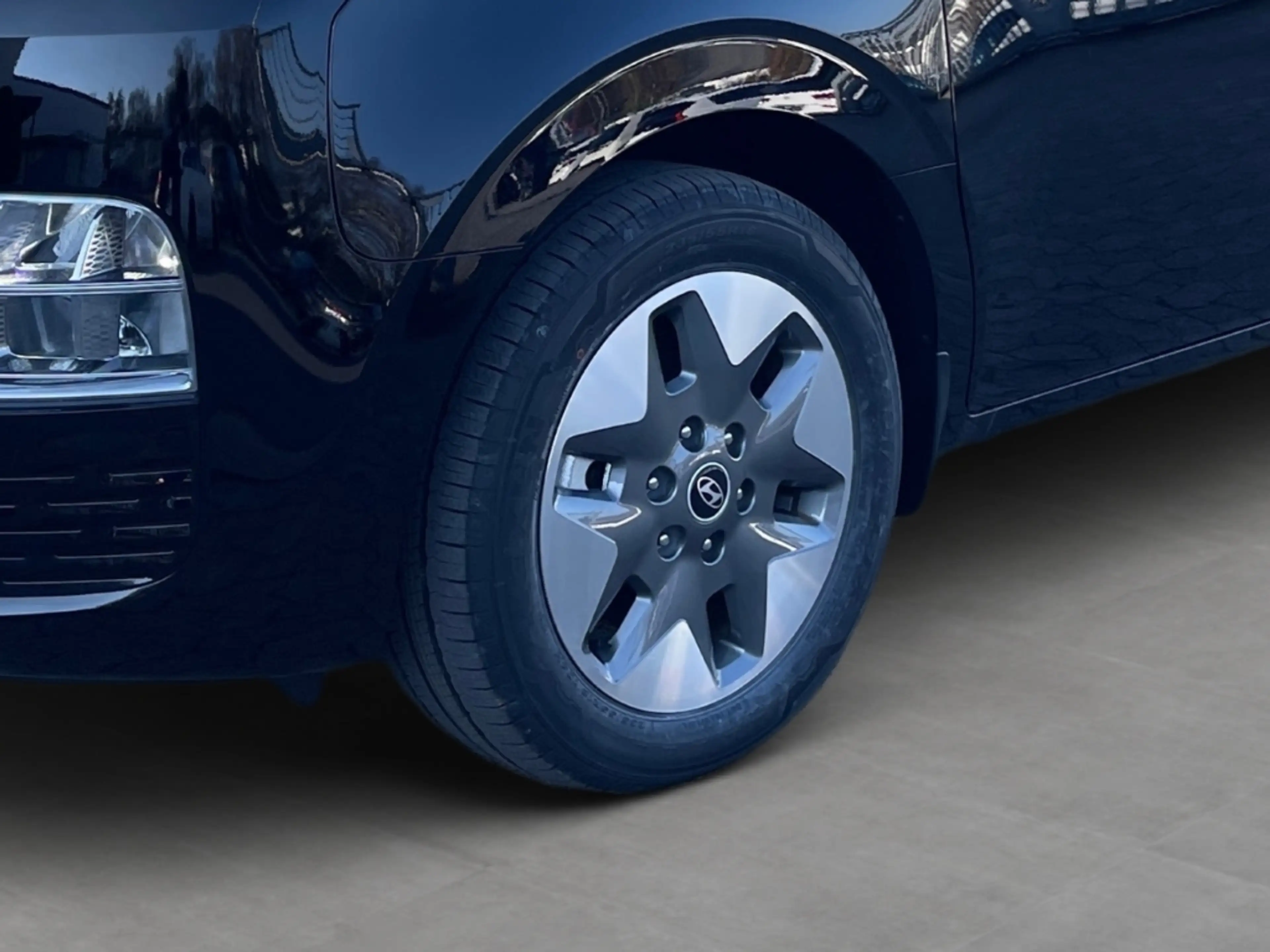 Hyundai STARIA HEV 9-Sitzer MY25 1.6 T-GDI 225PS 6-AT 2WD Trend-M — photo 6