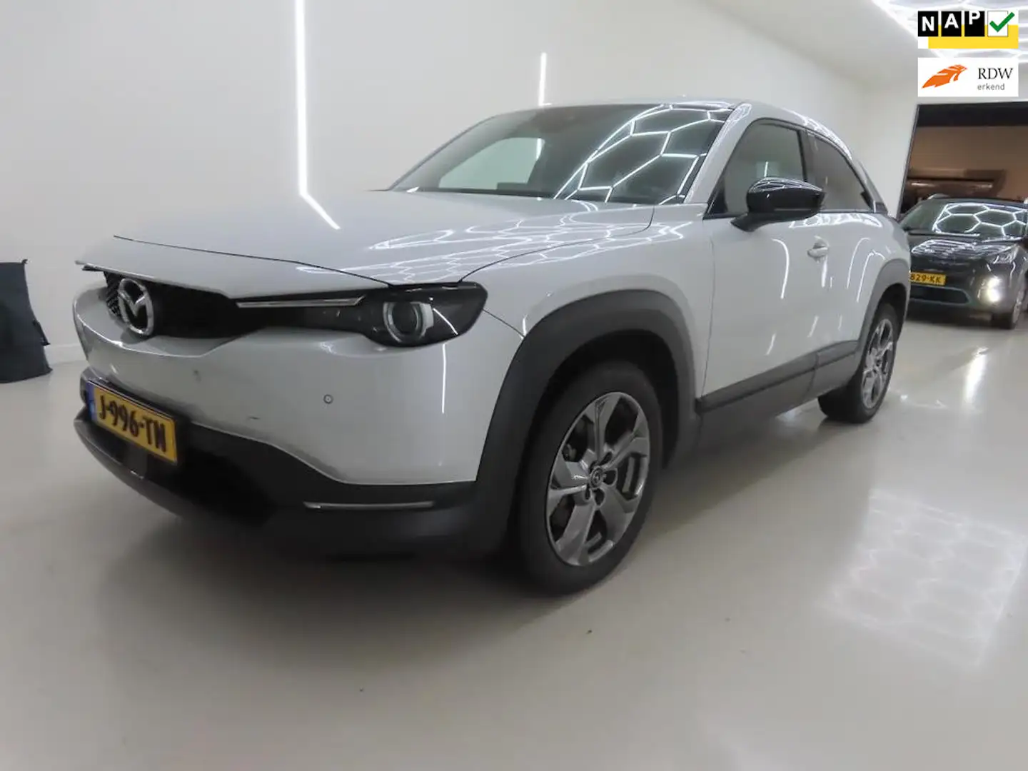 Mazda MX-30 E-SkyActiv 145 First Edition 36 kWh | SOH 94% | He Blanc - 1