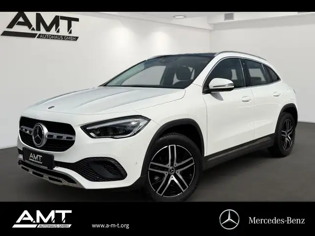 Mercedes-Benz GLA 200 Progressive*Pano*AHK*Distronic*Multibeam