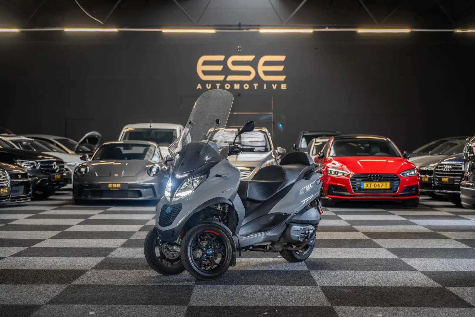 Piaggio MP3 500 HPE | Nardo | Akrapovic | Xenon - 1