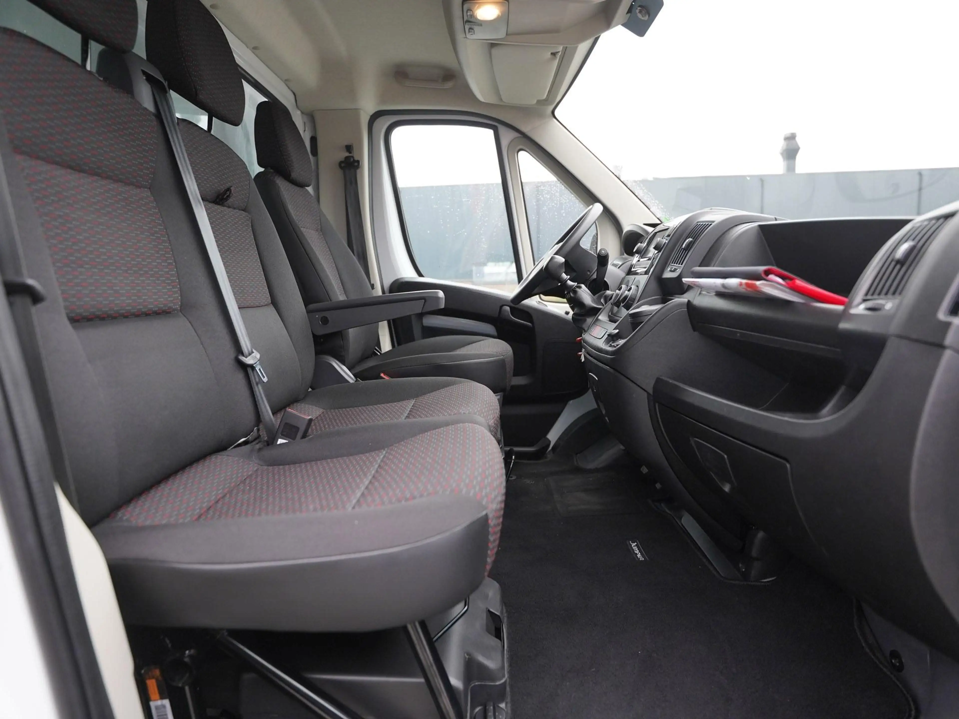 Citroen Jumper 2.2 BlueHDi 165 L4 Bakwagen 3.5t Zwaar | Hydraulis — photo 10