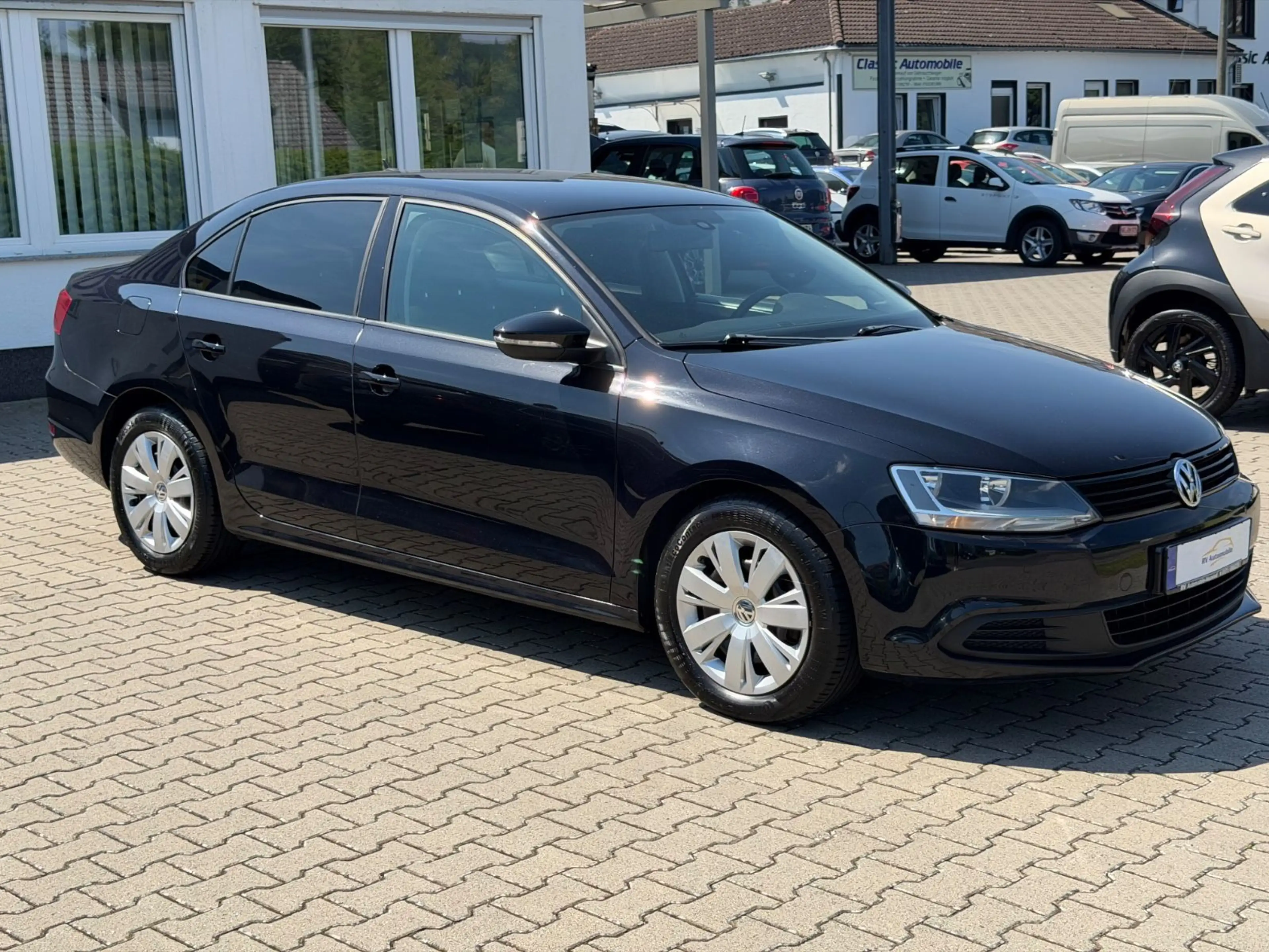 Volkswagen Jetta VI Trendline — photo 7
