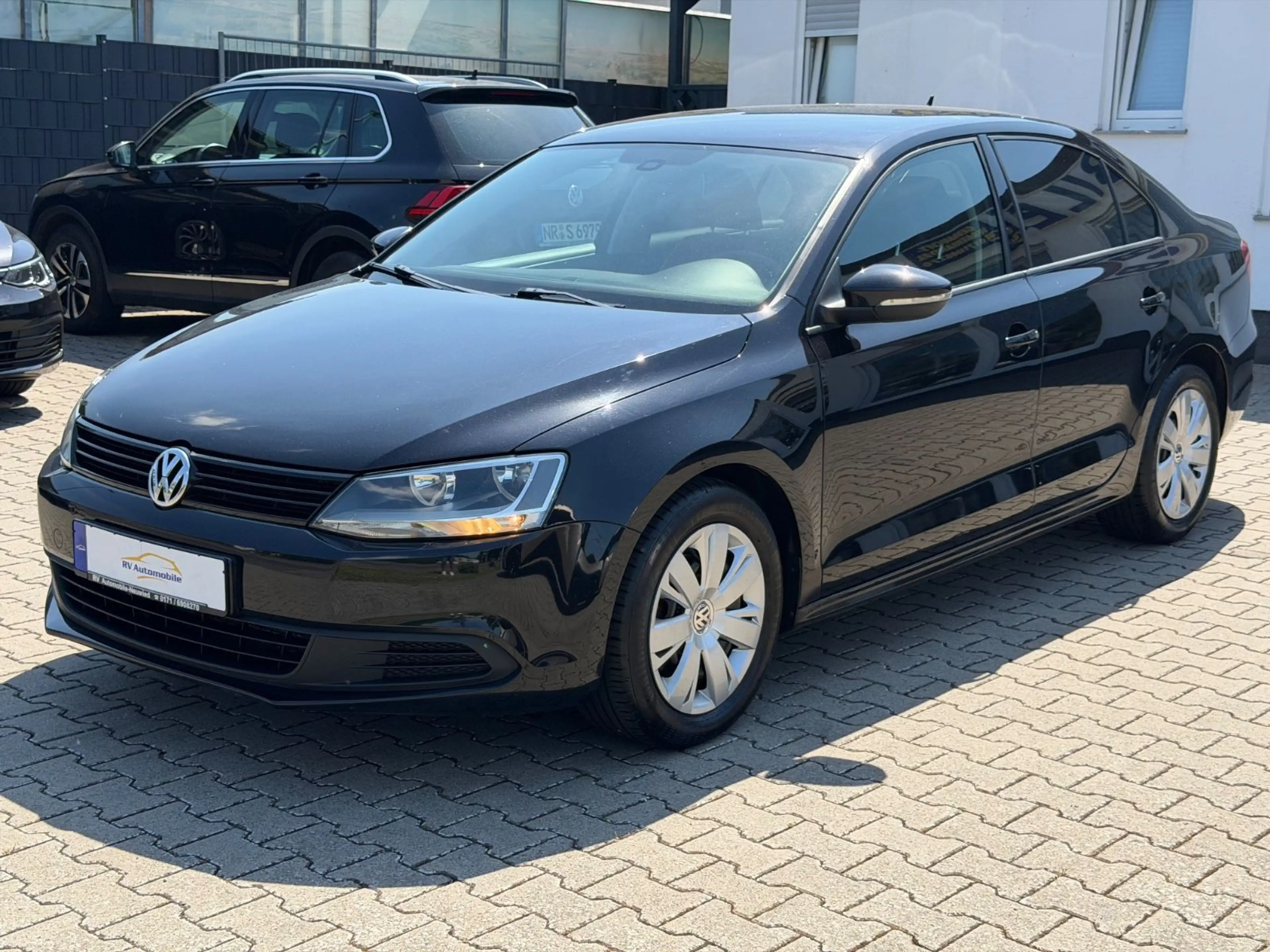 Volkswagen Jetta VI Trendline — photo 15