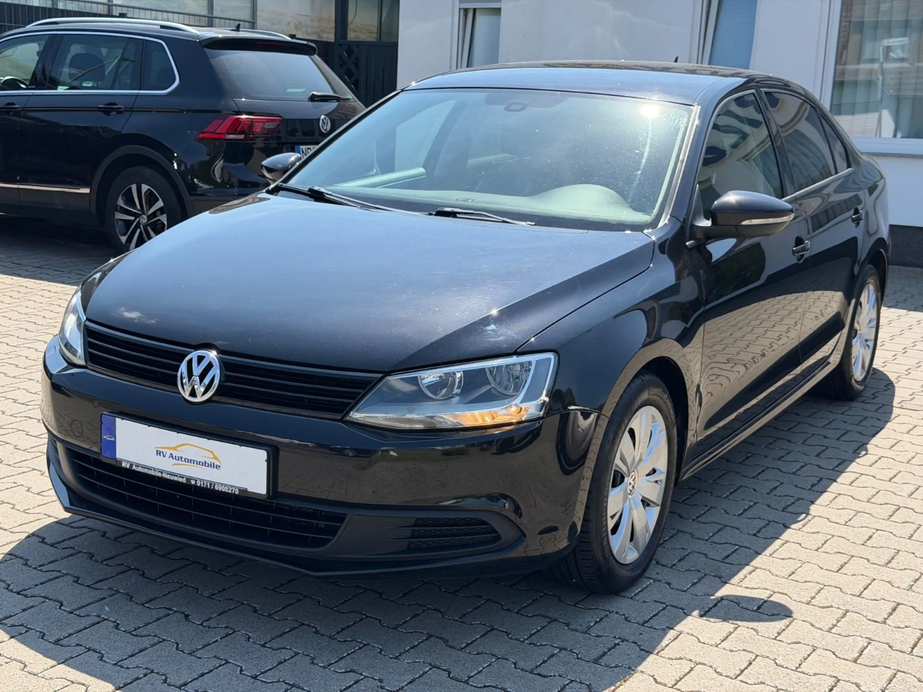 Volkswagen Jetta VI Trendline — photo 11