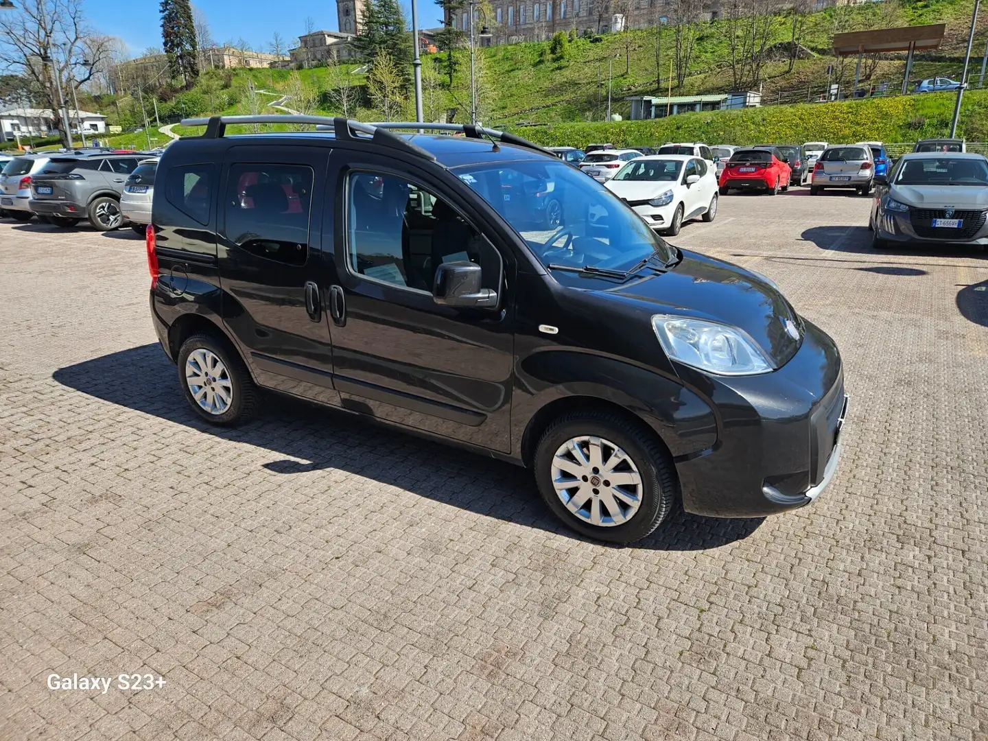 Fiat Qubo FIAT QUBO VALUTIAMO USATO/SCAMBIO Zwart - 1