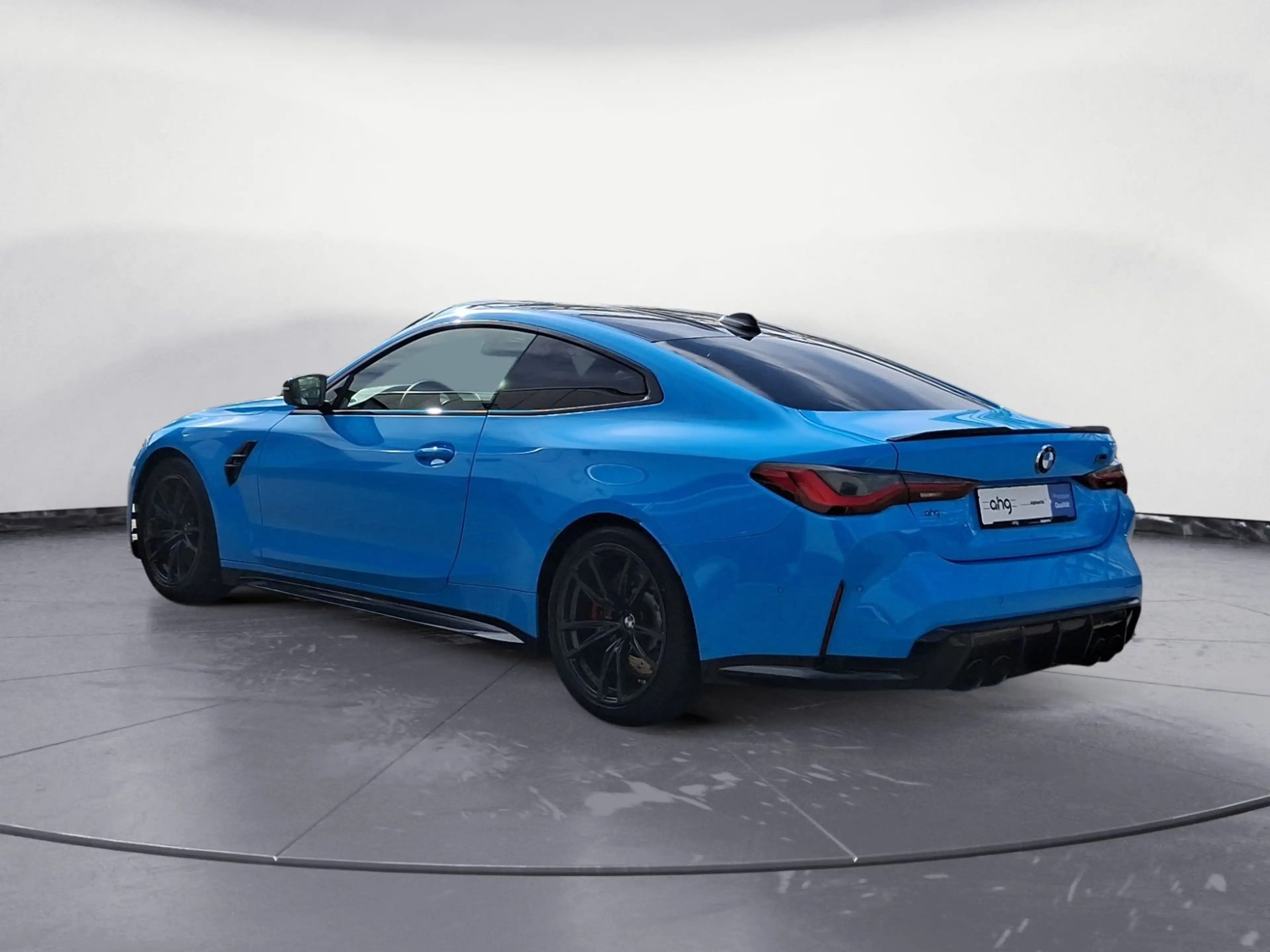 BMW M4 Competition Innovationsp. M Drivers Package — photo 5