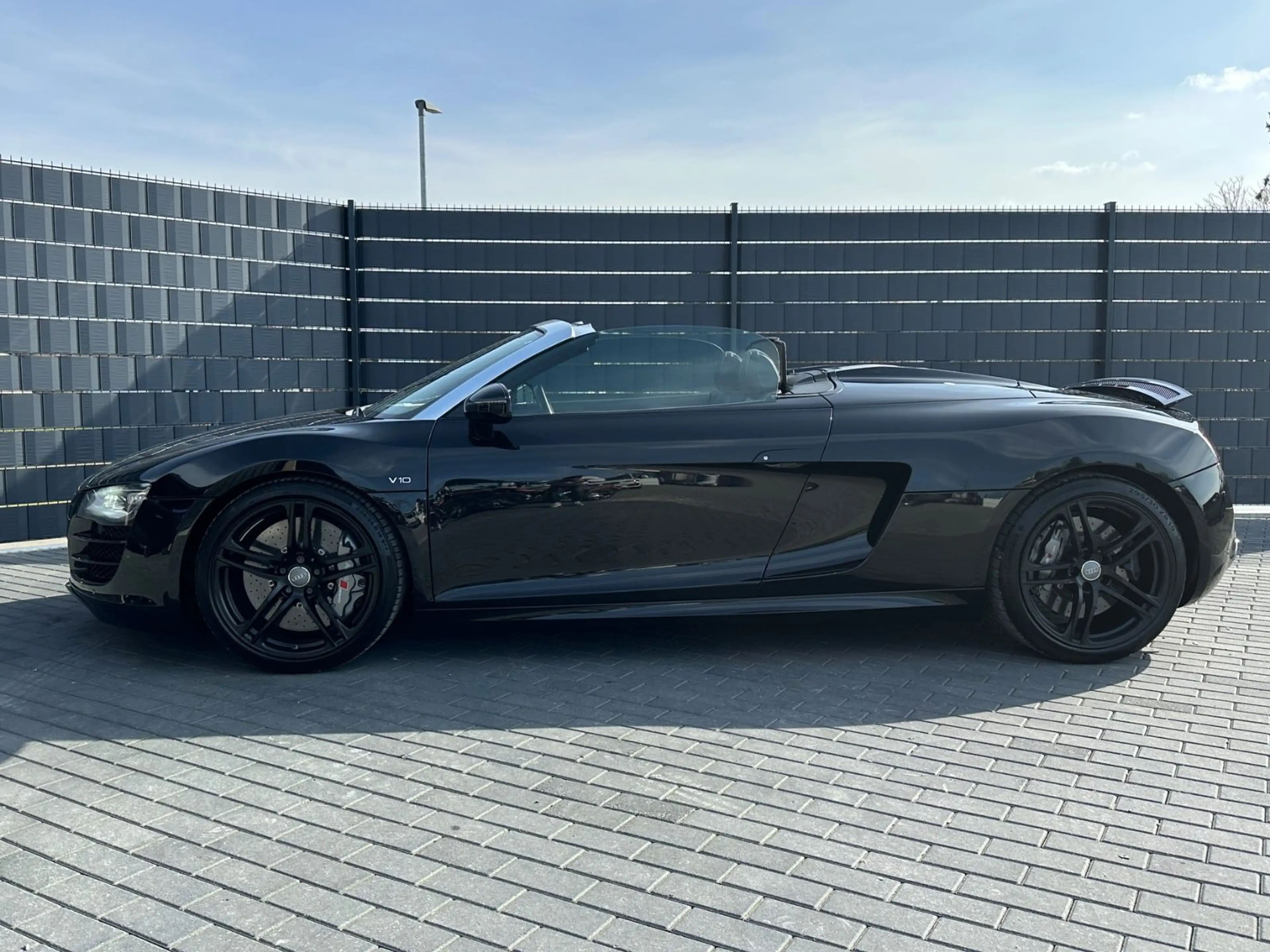 Audi R8 Spyder 5.2 FSI quattro*KERAMIK*B&O*LED* — photo 14