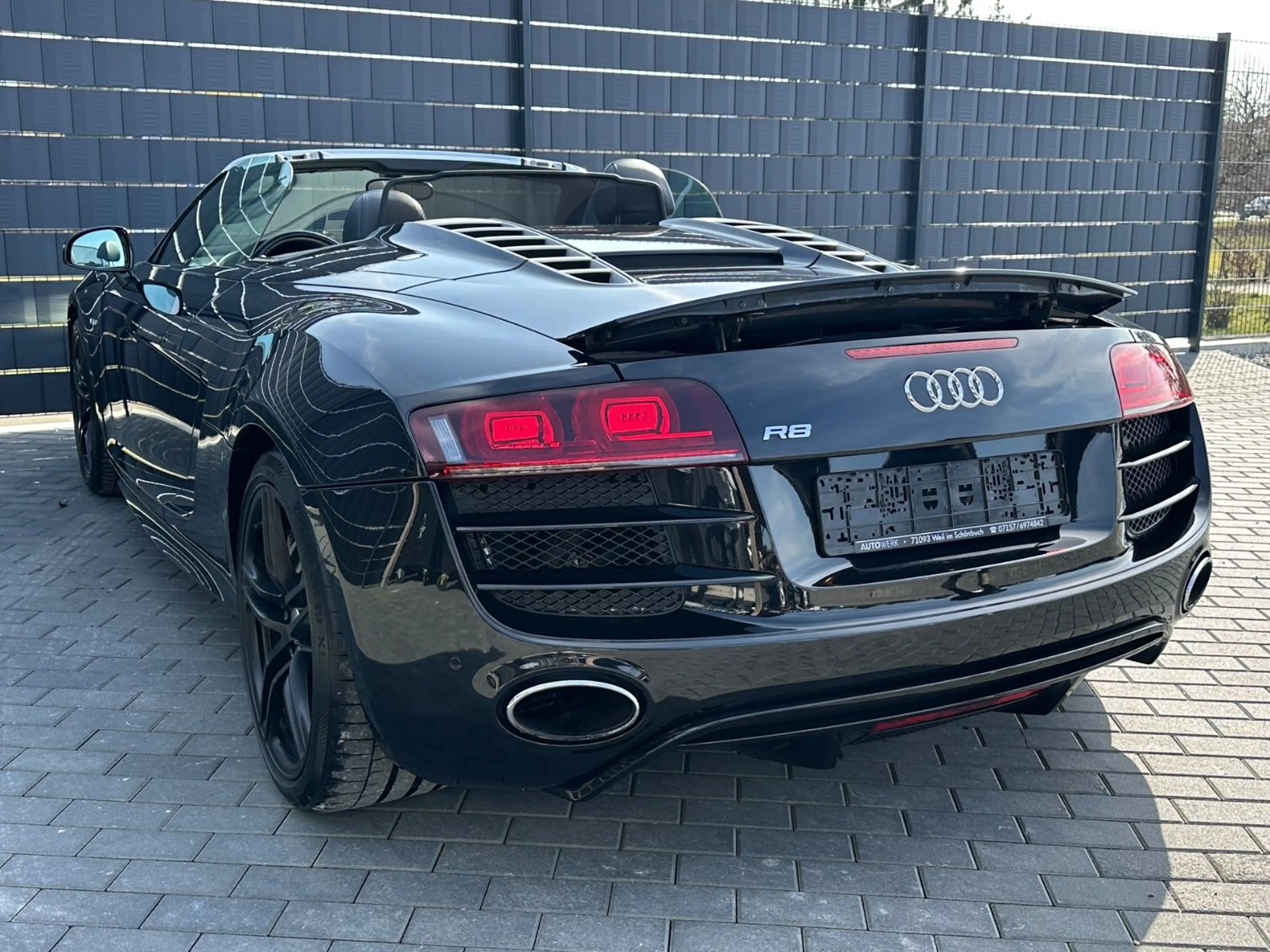 Audi R8 Spyder 5.2 FSI quattro*KERAMIK*B&O*LED* — photo 12