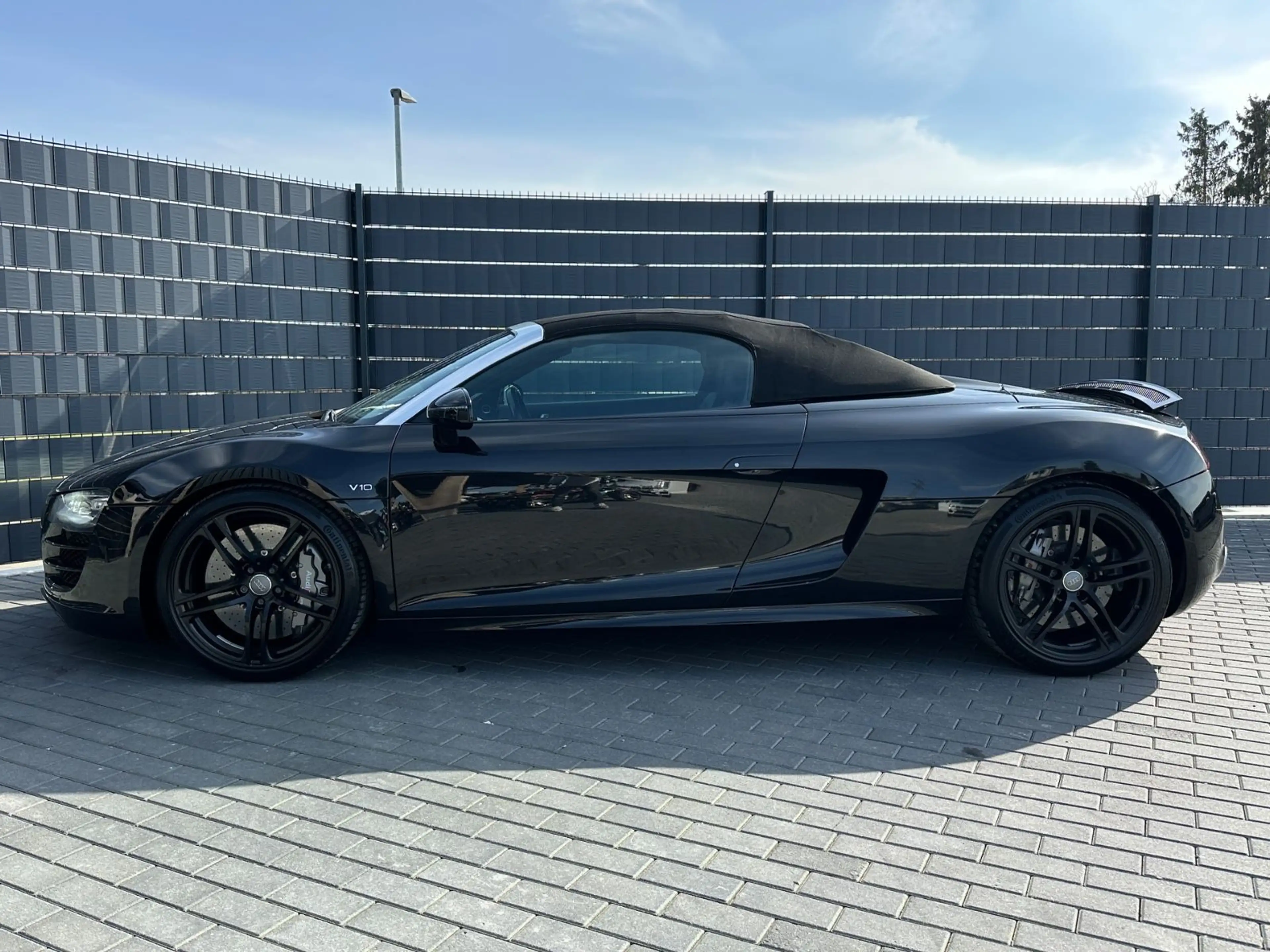 Audi R8 Spyder 5.2 FSI quattro*KERAMIK*B&O*LED* — photo 15