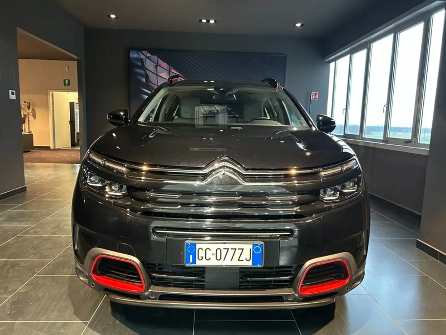 Citroen C5 Aircross Aircross 1.2 PureTech Shine Schwarz - 2