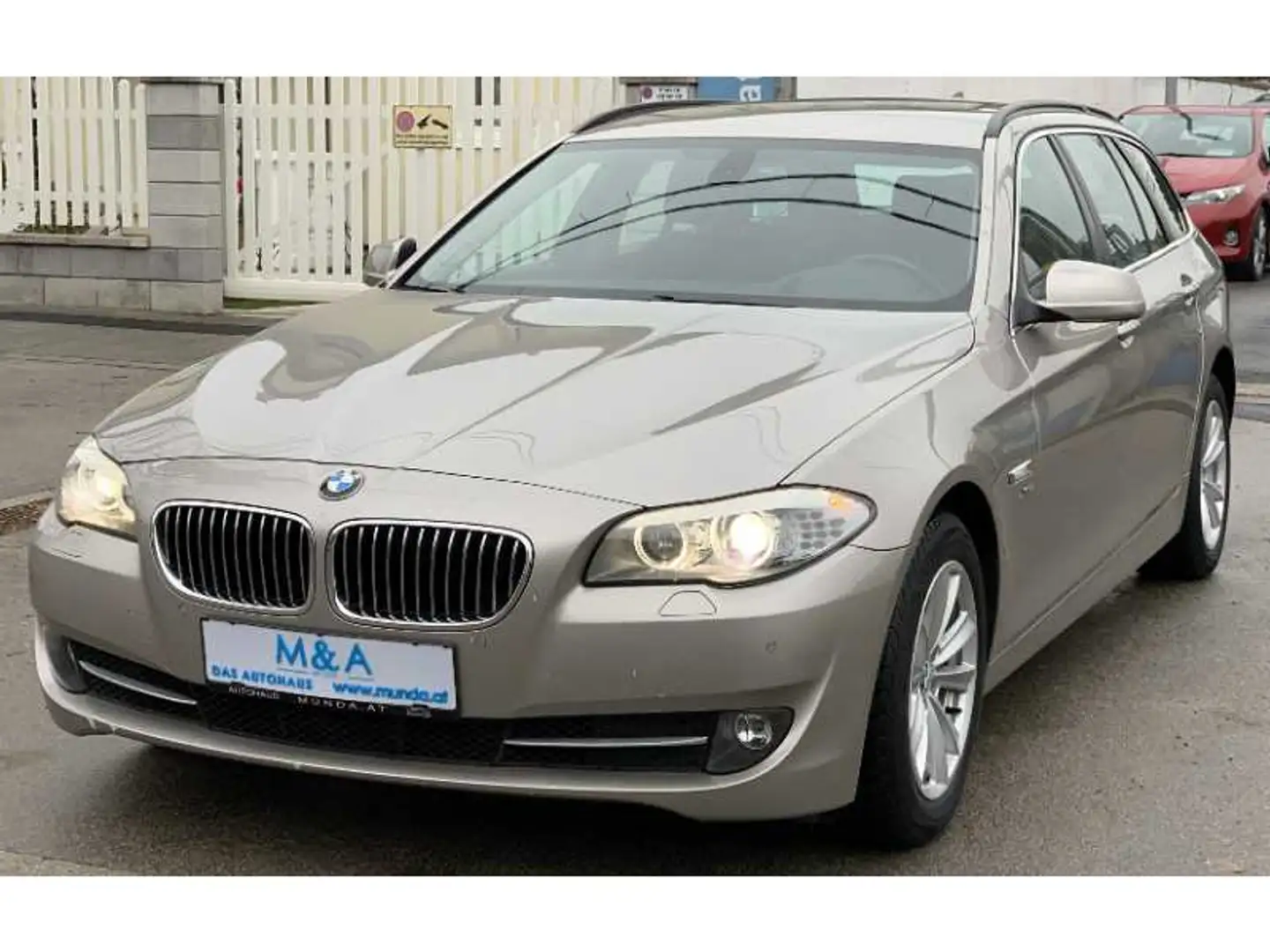 BMW 525 5er 525d xDrive *GARANTIE Grau - 1
