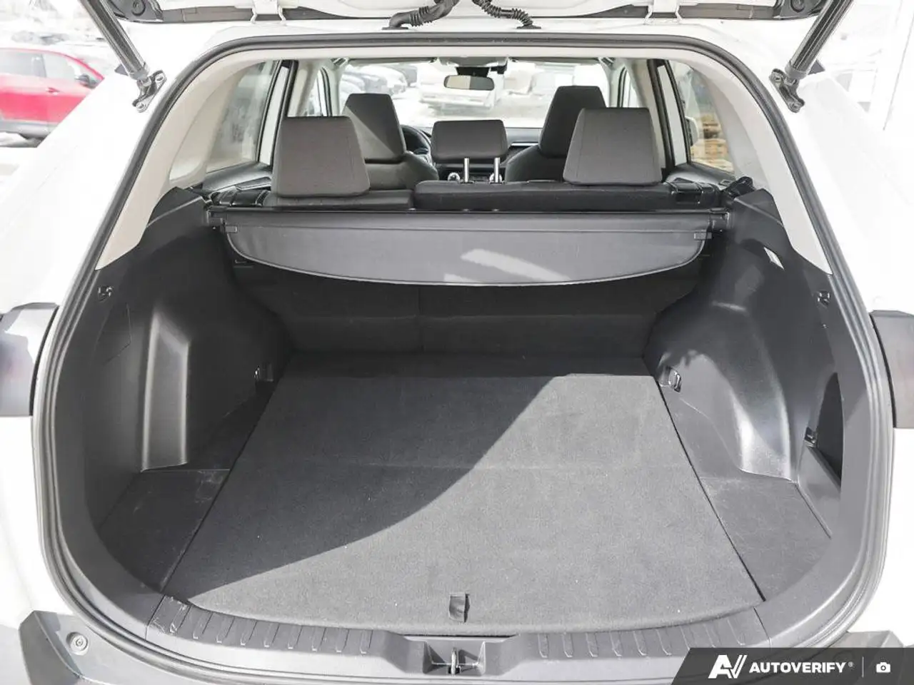 Toyota RAV 4 снимка Toyota RAV 4
