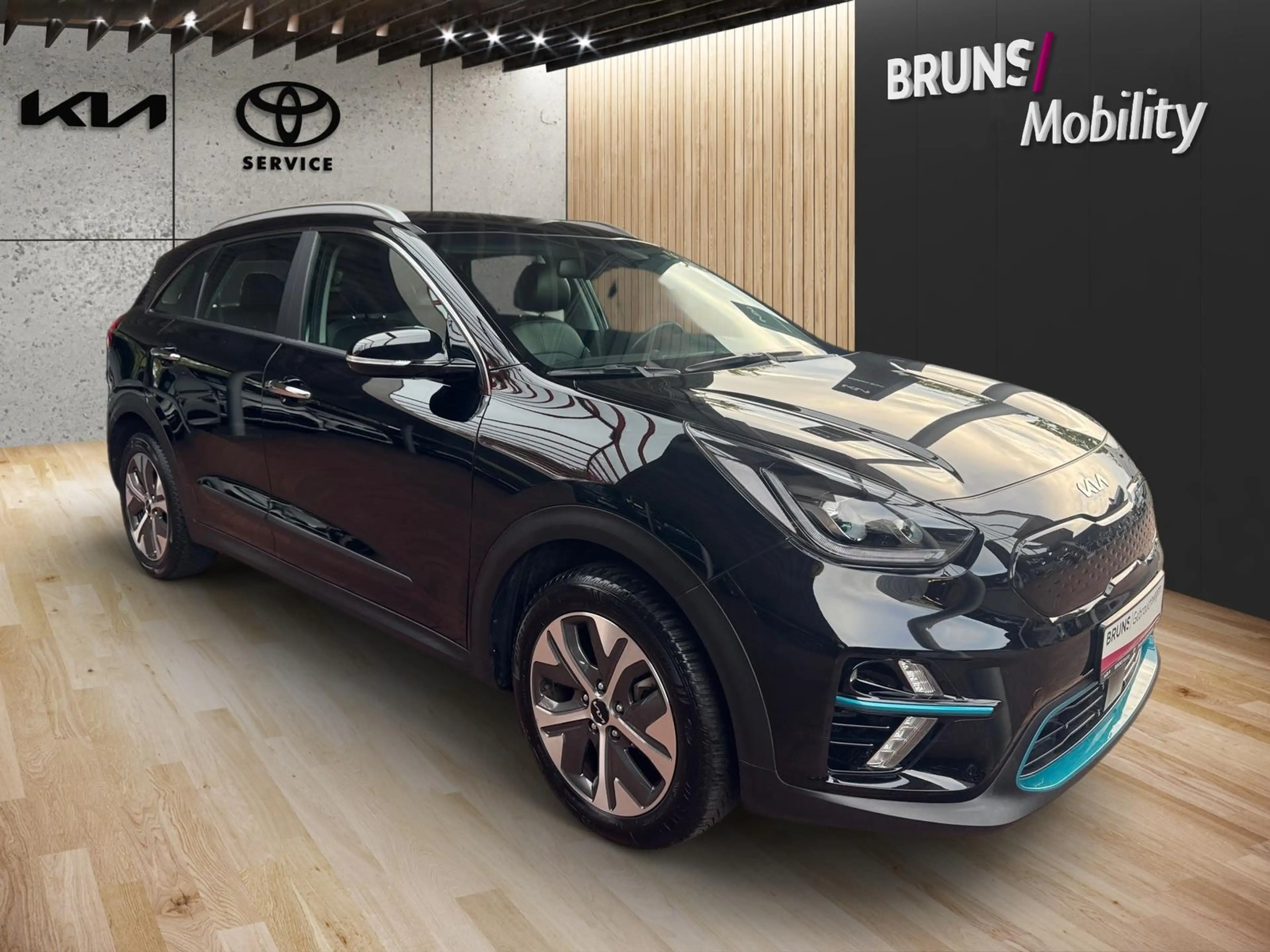 Kia e-Niro Vision 64 kWh LED Navi — photo 3