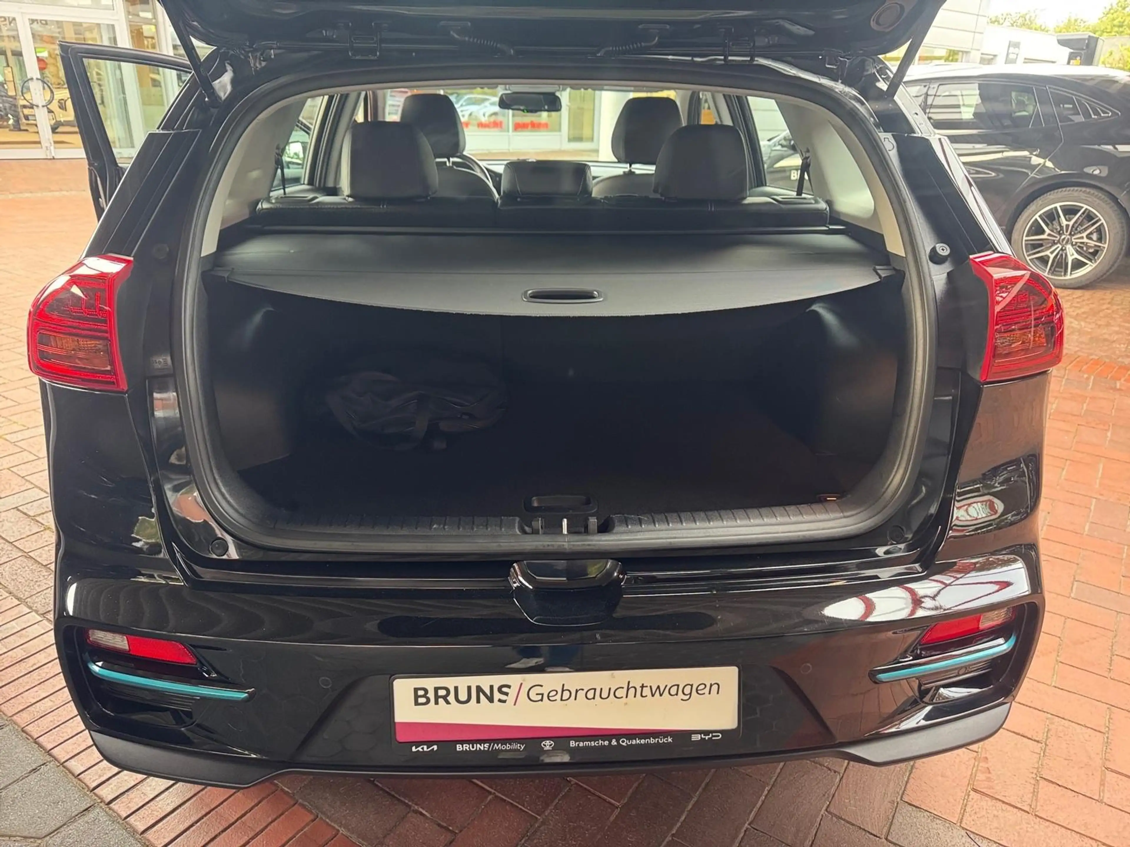 Kia e-Niro Vision 64 kWh LED Navi — photo 13