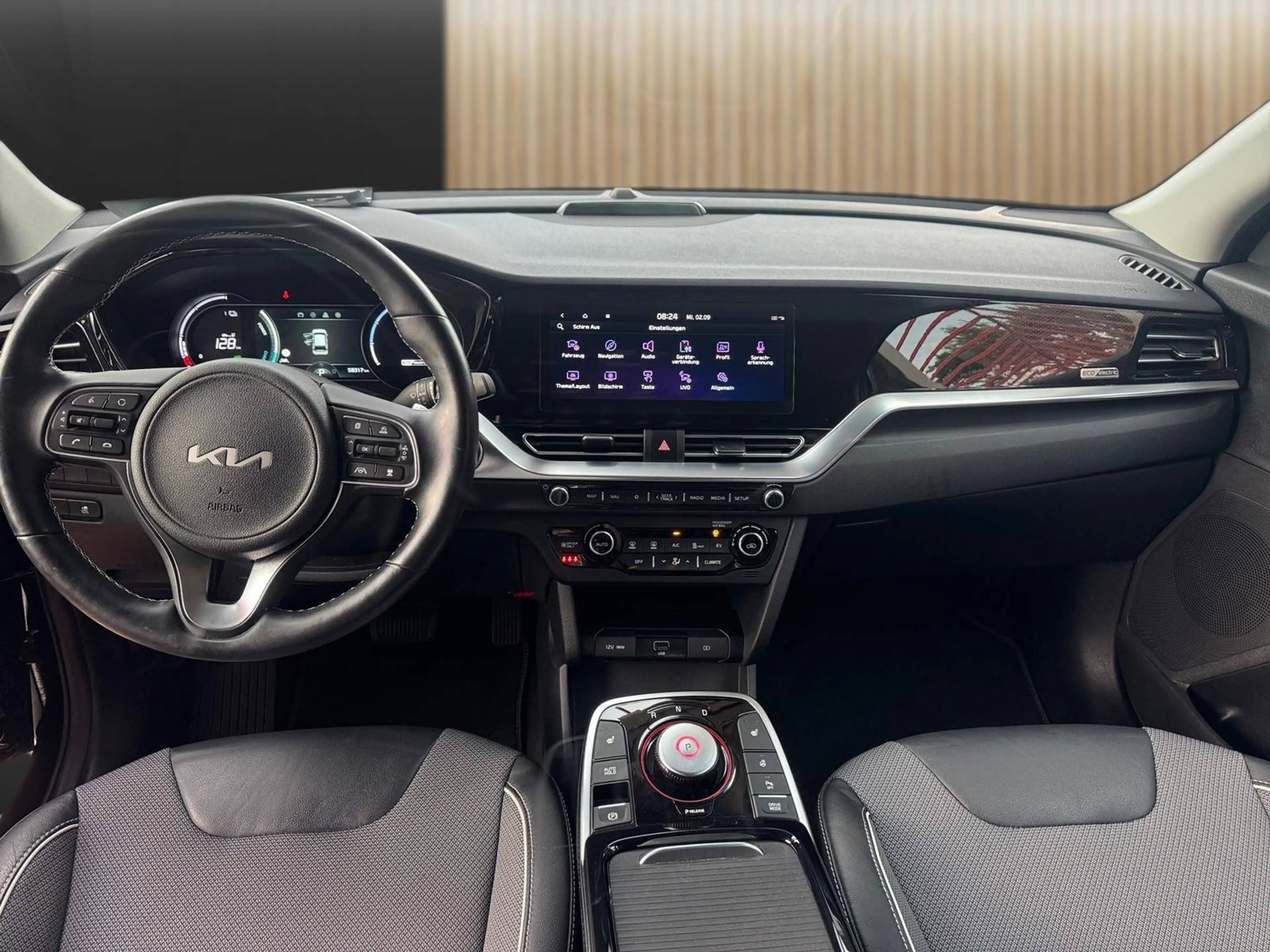 Kia e-Niro Vision 64 kWh LED Navi — photo 11