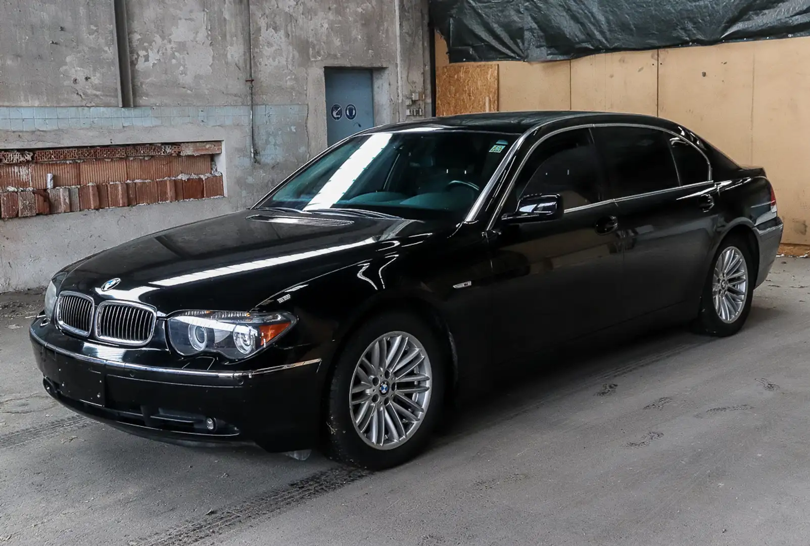 BMW 745 Li - Panzer B6 - EUFOR Auto - 2