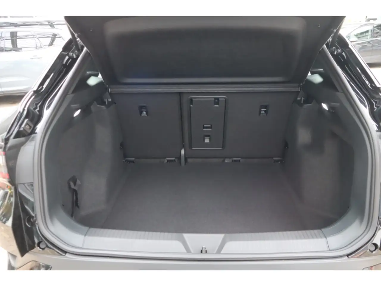 Volkswagen ID.4 Pro AHK Wärmepumpe Assitenzpaket 19 Hamar RFK 14