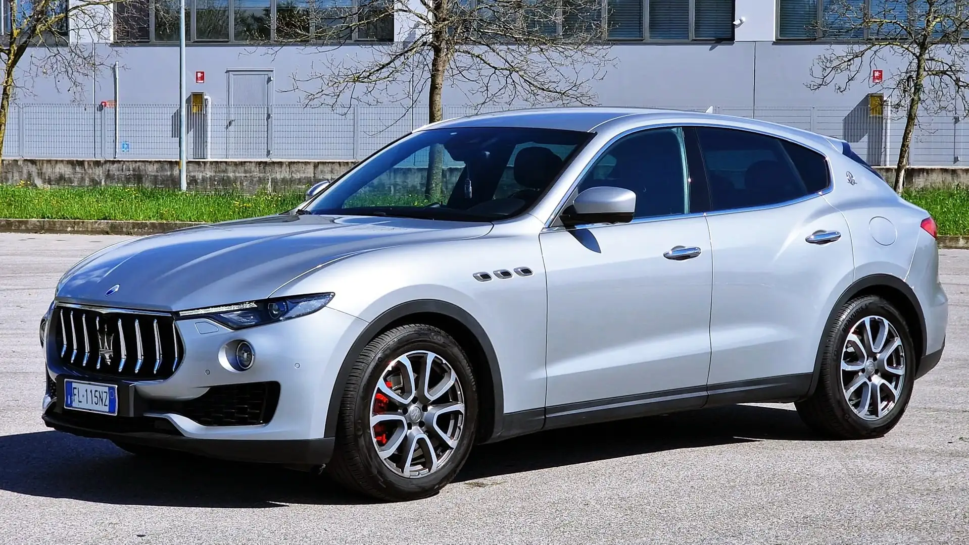 Maserati Levante Levante 3.0 V6 275cv auto Grau - 2