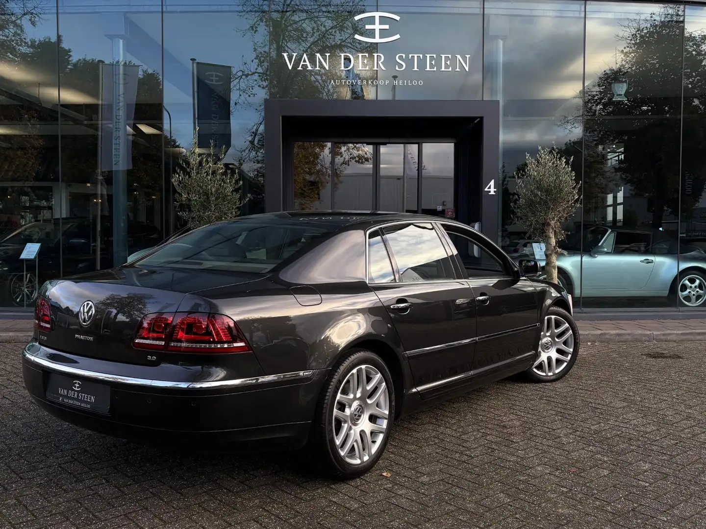 Volkswagen Phaeton 3.0 TDI 5p. V6 | Massage | Memory seats Gris - 2