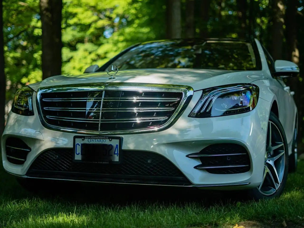 Mercedes-Benz S-Class снимка Mercedes-Benz S-Class