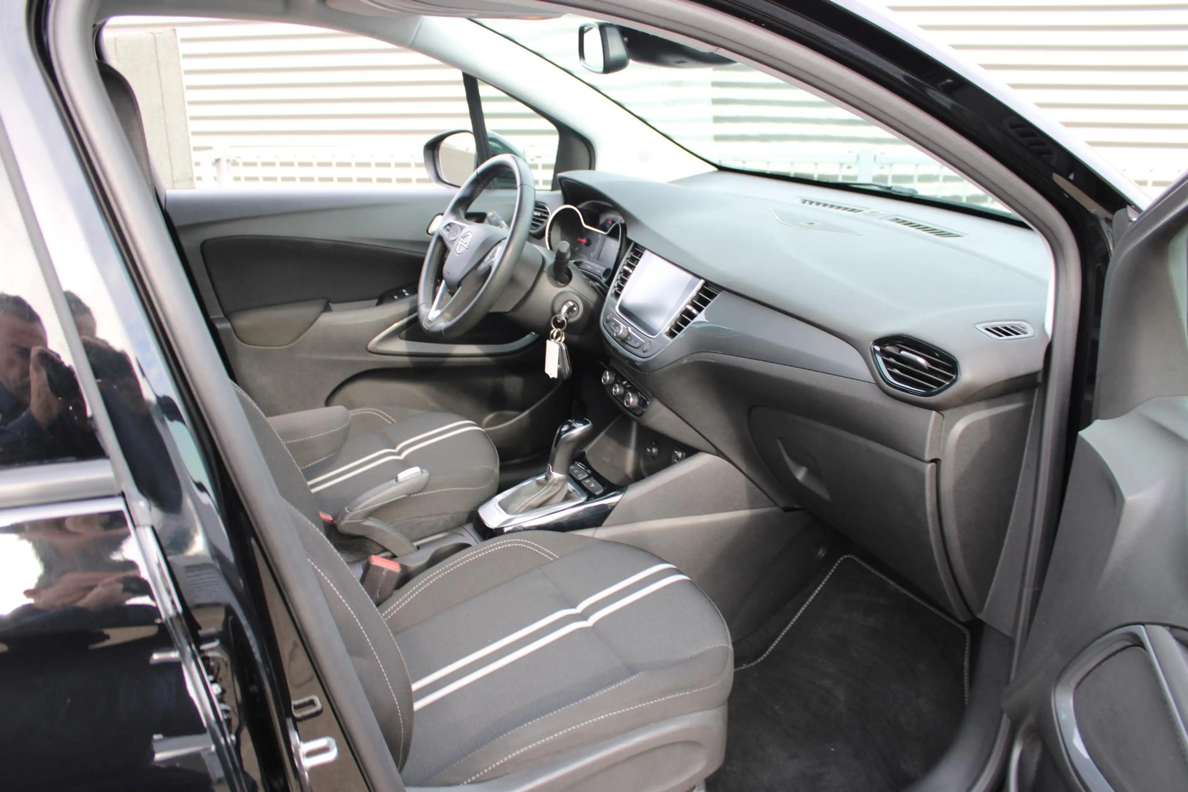 Opel Crossland 1.2 Turbo Elegance 130 PK / Navigatie / Trekhaak — photo 11