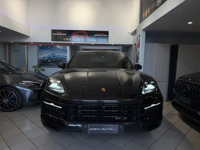 Porsche Cayenne view 2