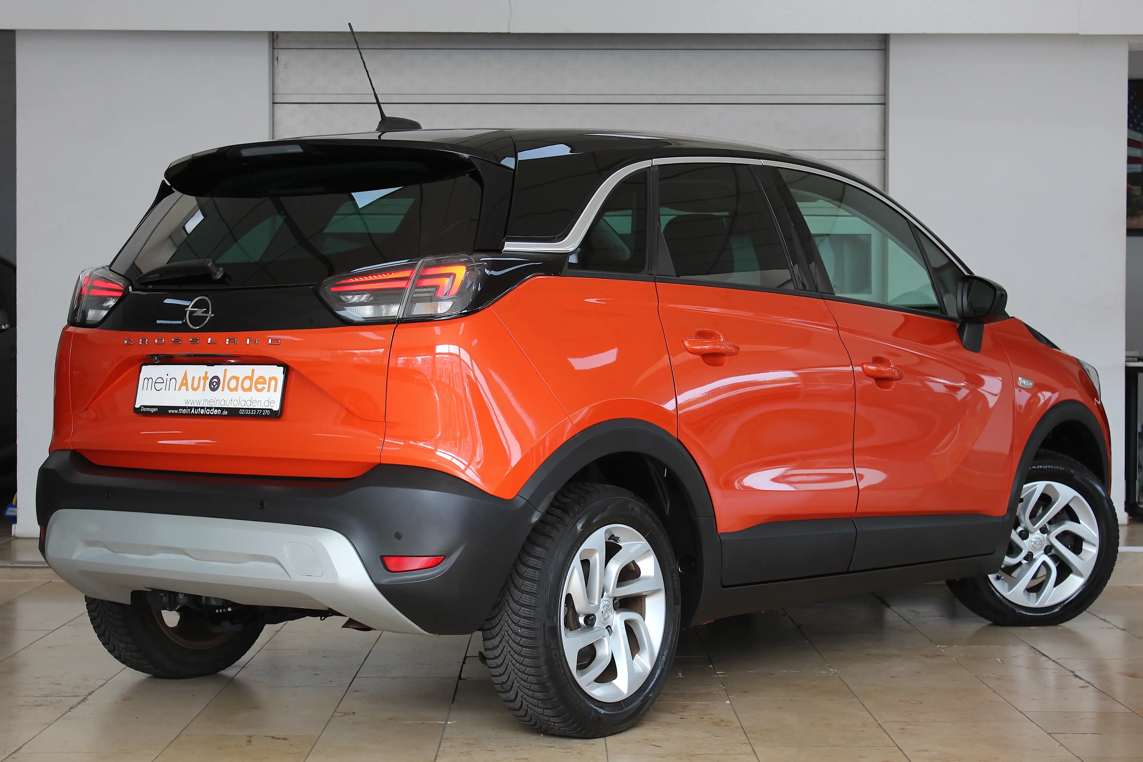 Opel Crossland (X) Elegance Automatik *NAVI*LED*AHK*ZAHNRIEMEN*PDC*KAMERA*SHZ*LHZ* — photo 2