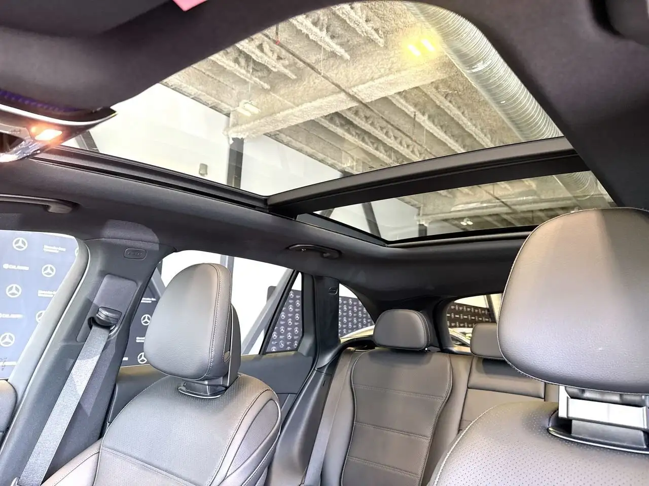 Mercedes-Benz GLC снимка Mercedes-Benz GLC