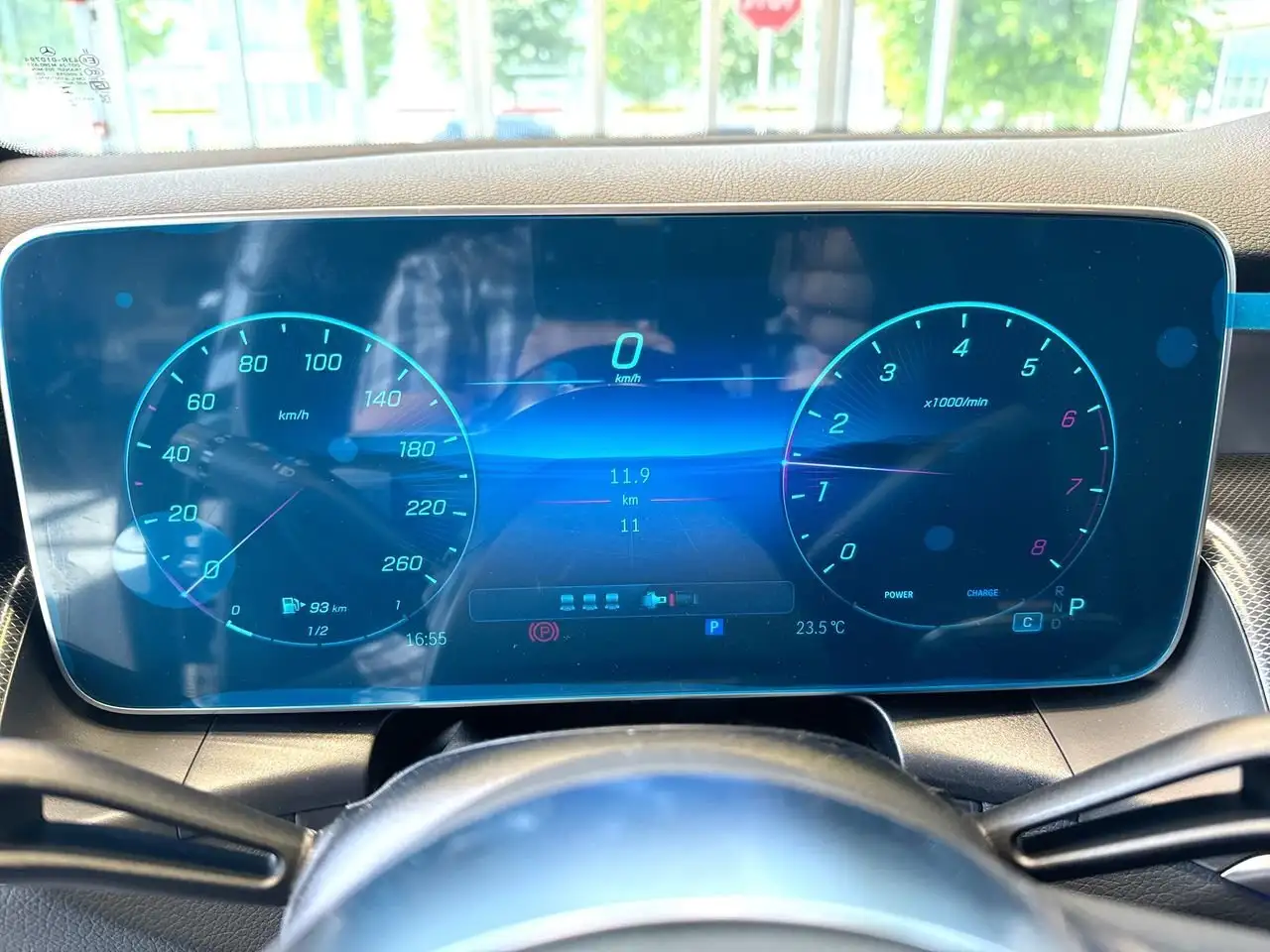 Mercedes-Benz GLC снимка Mercedes-Benz GLC