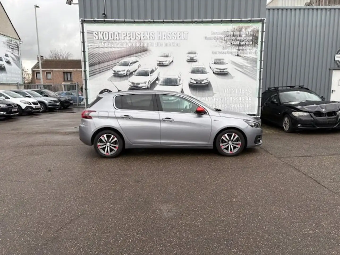 Peugeot 308 308 1.2 PureTech GT Line (EU6.3) Silber - 2