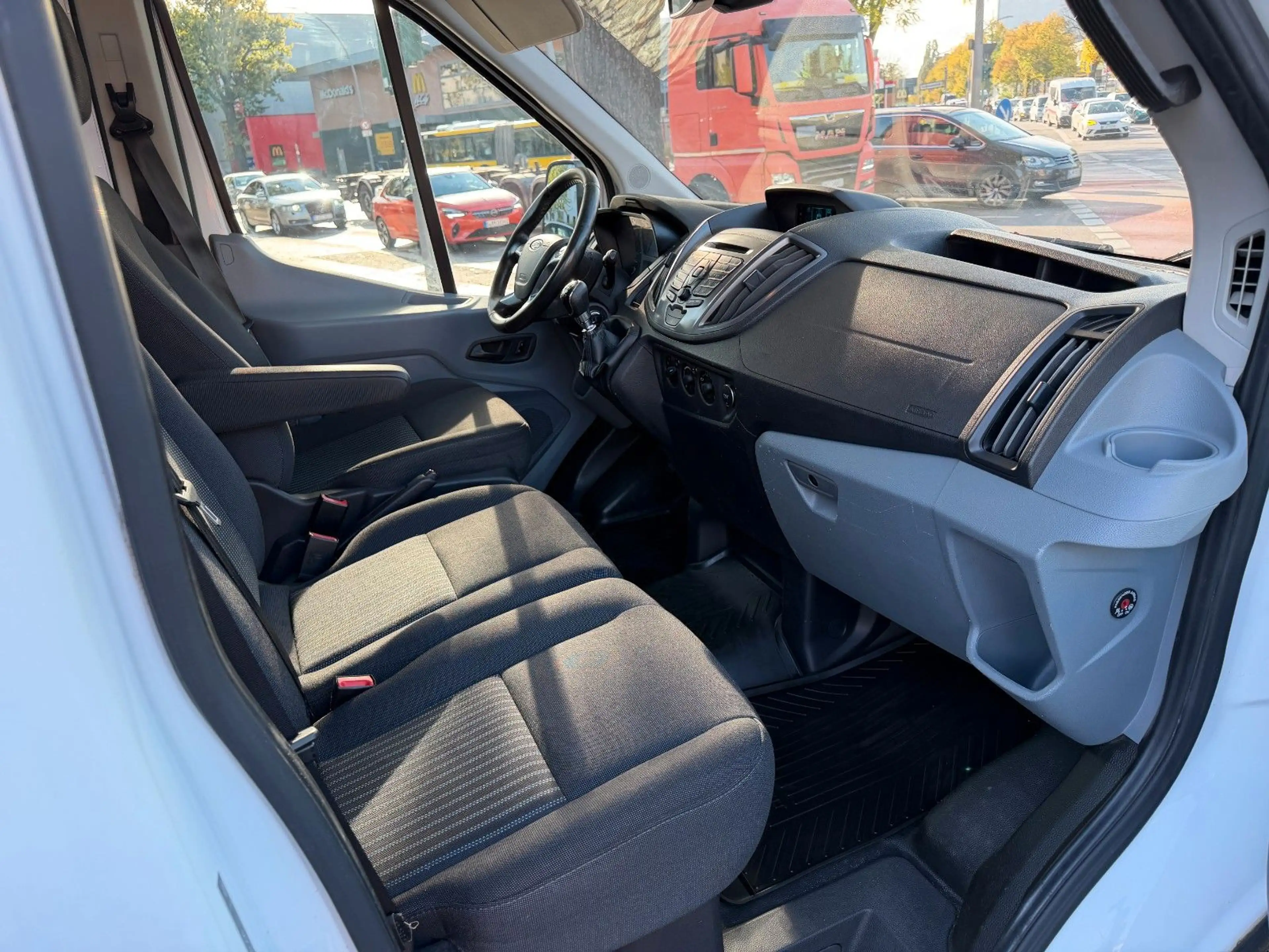 Ford Transit Custom 350 L3*1.HAND*RAMPE*KAMERA*9-SITZE — photo 10