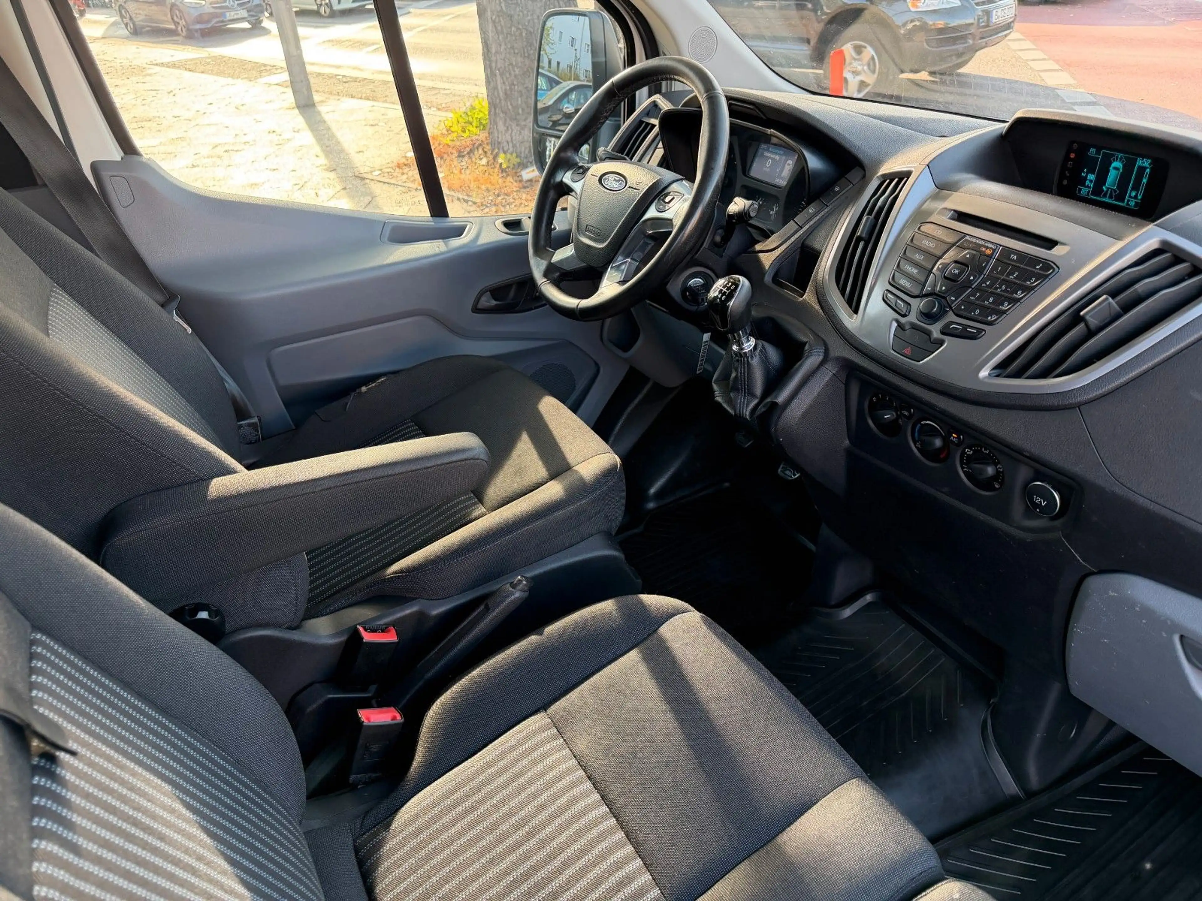 Ford Transit Custom 350 L3*1.HAND*RAMPE*KAMERA*9-SITZE — photo 9