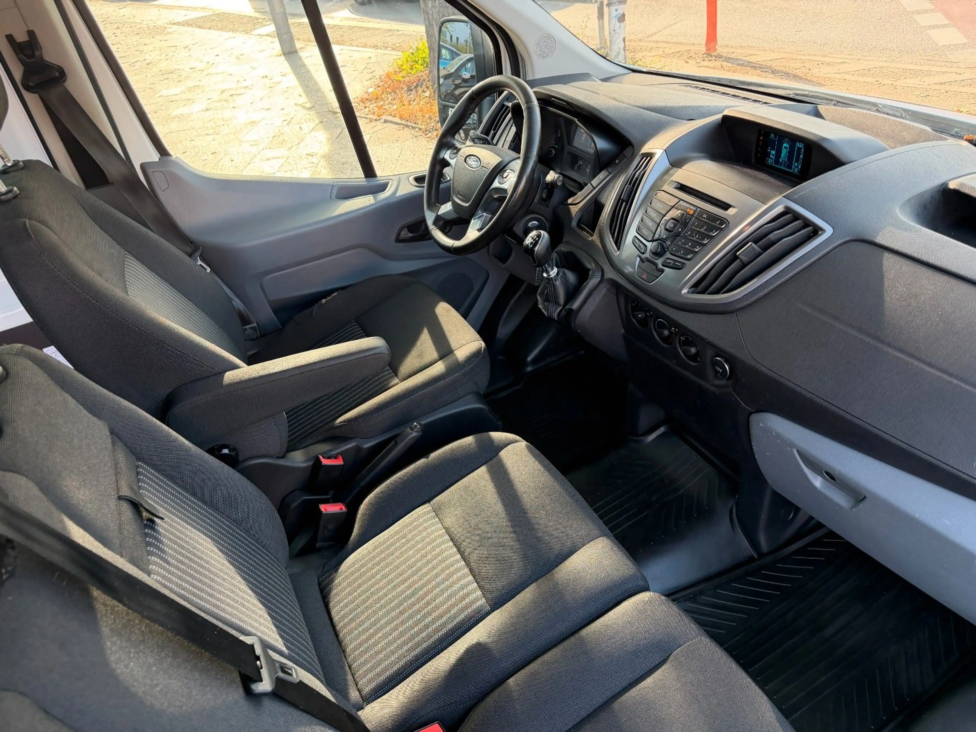 Ford Transit Custom 350 L3*1.HAND*RAMPE*KAMERA*9-SITZE — photo 3