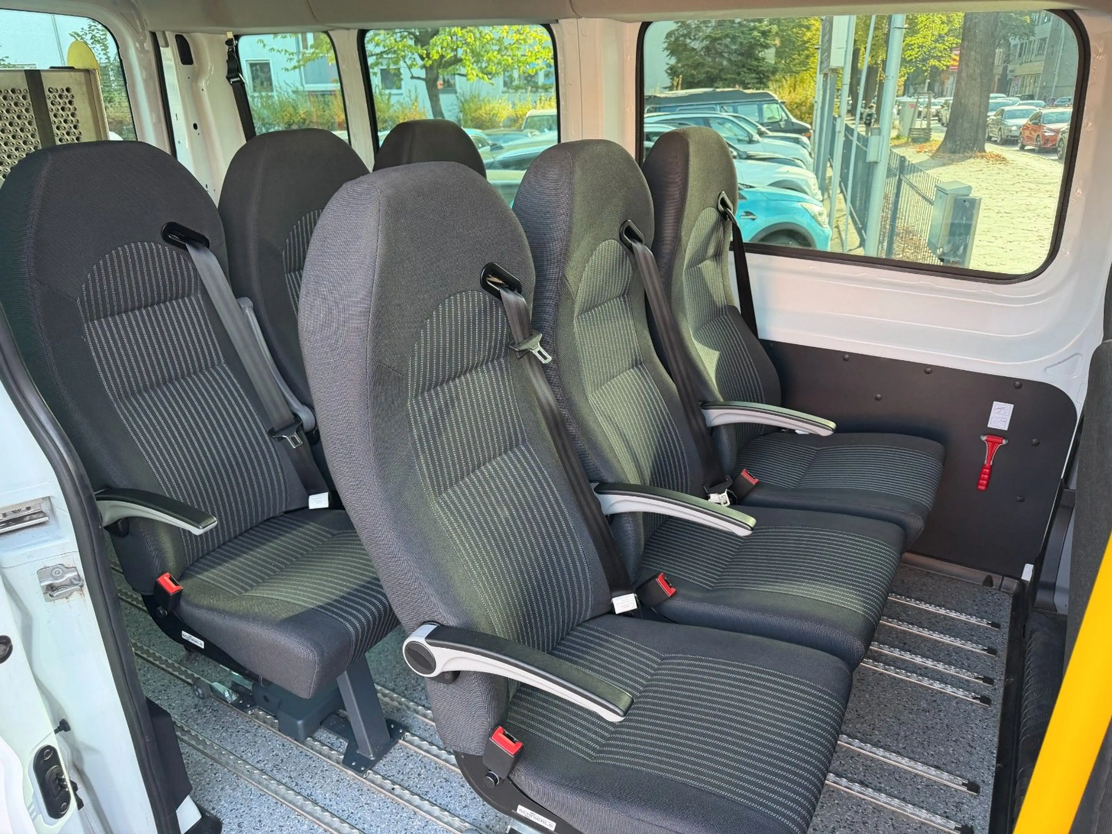 Ford Transit Custom 350 L3*1.HAND*RAMPE*KAMERA*9-SITZE — photo 15