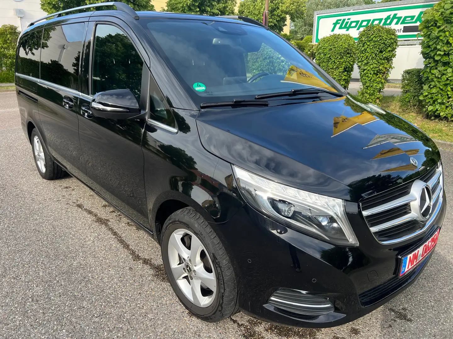 Mercedes-Benz V 250 extralang 4Matic 7G-TRONIC Avantgarde Edition Noir - 2