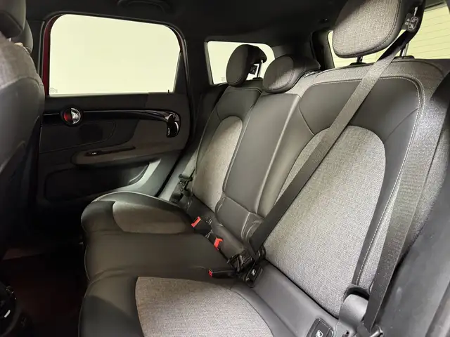 Mini Cooper Cooper view 10
