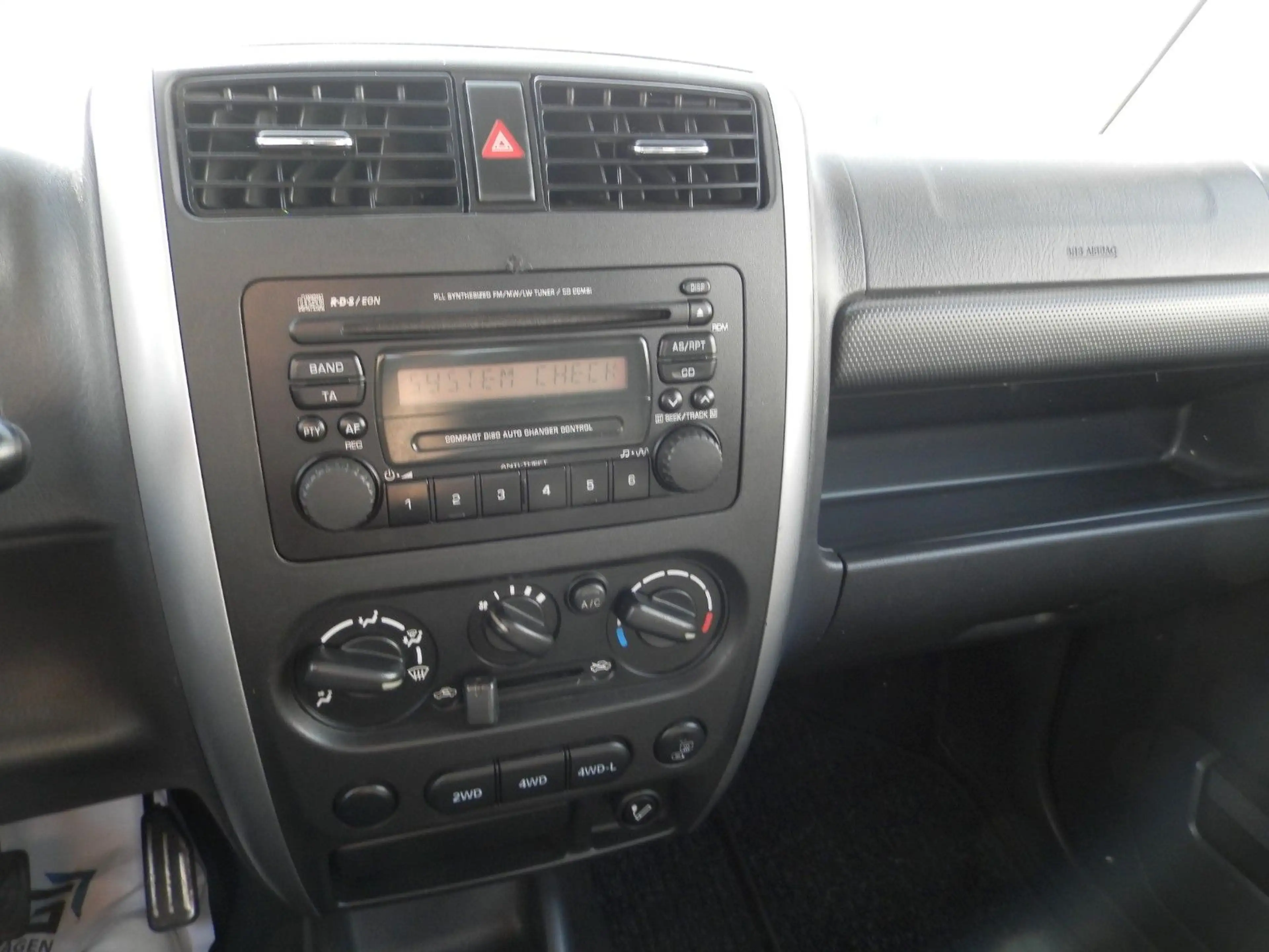 Suzuki Jimny Ranger Lim.*NR.75*Klima*AHK* — photo 8