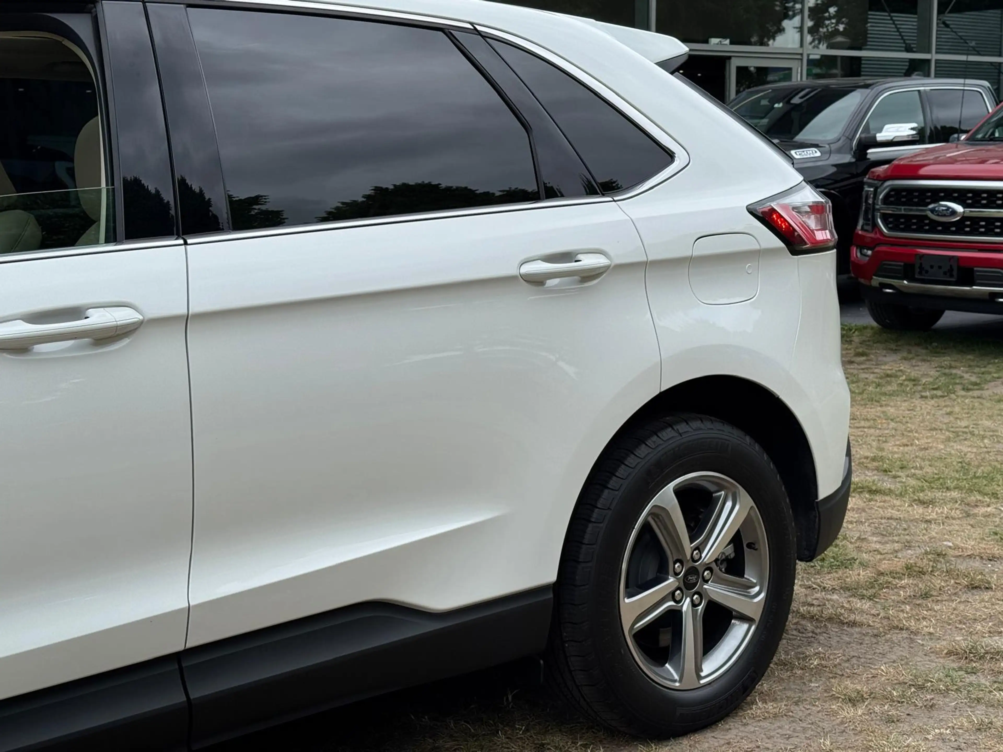 Ford Edge 2.0L SEL AWD Full-Options — photo 3