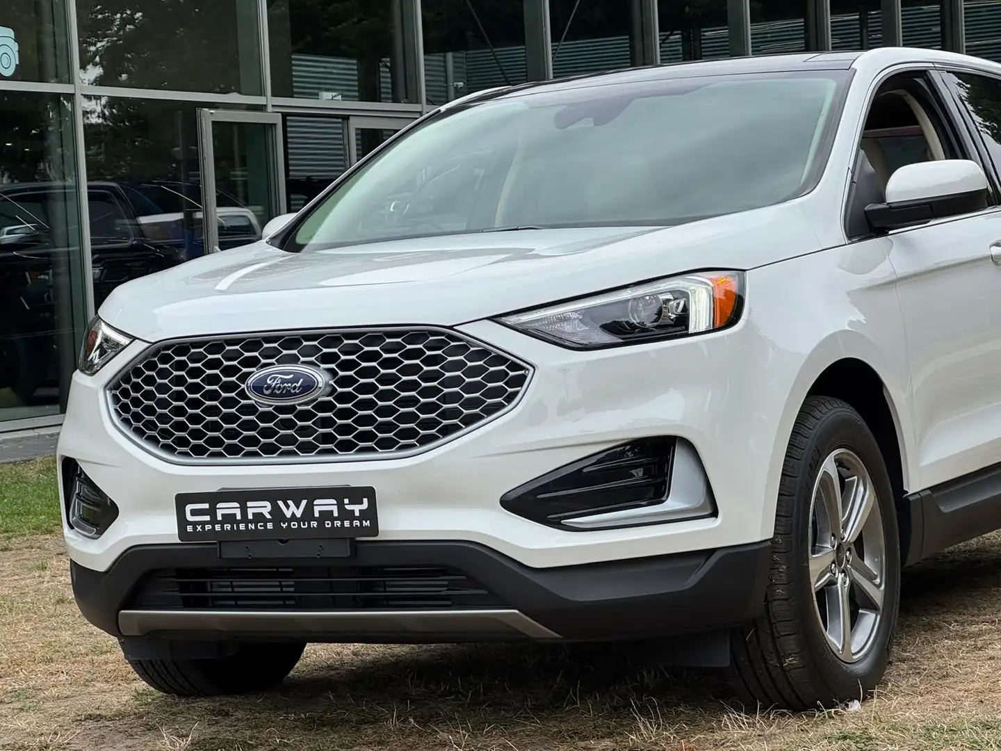 Ford Edge 2.0L SEL AWD Full-Options Wit - 2