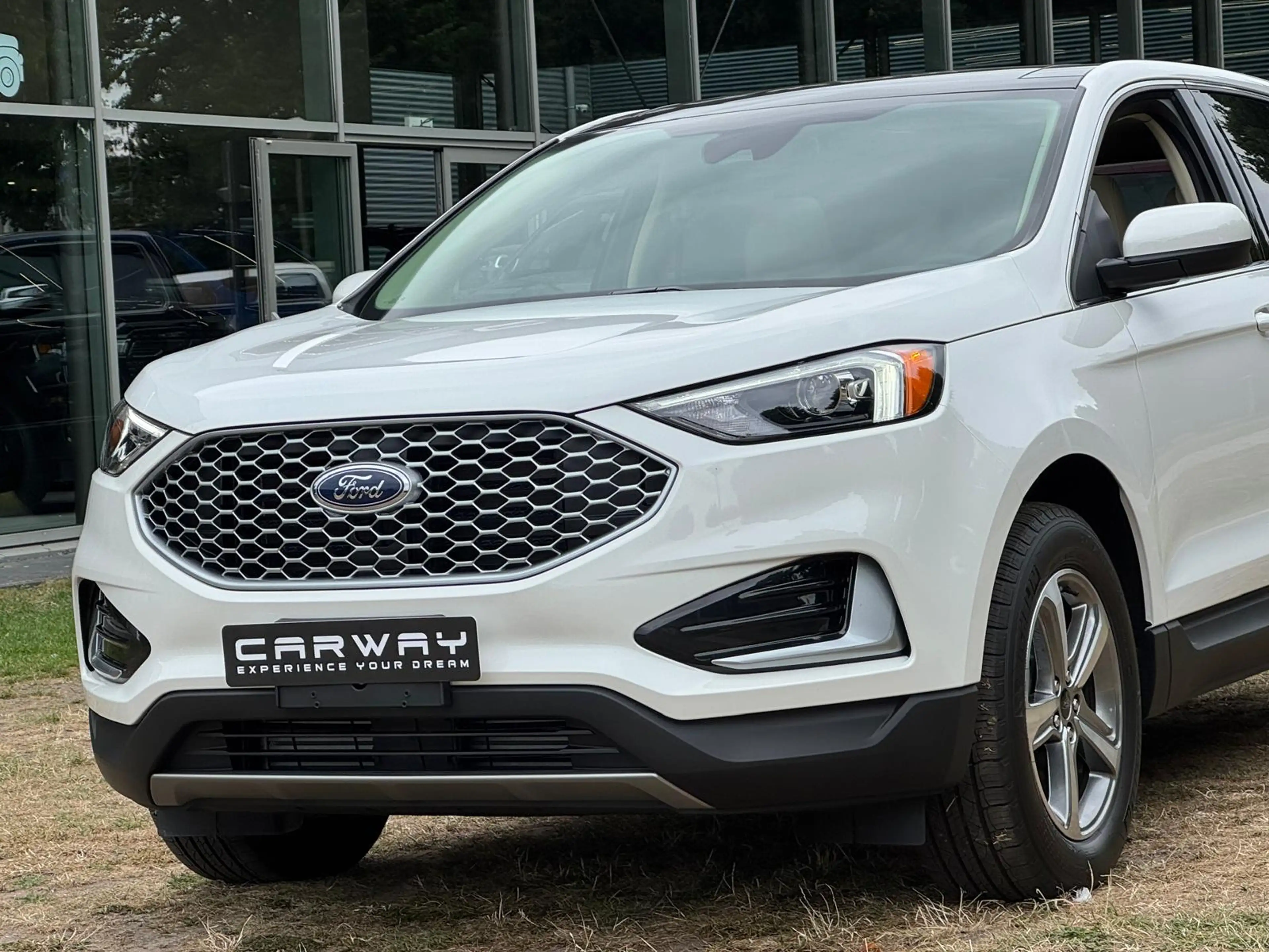 Ford Edge 2.0L SEL AWD Full-Options — photo 2