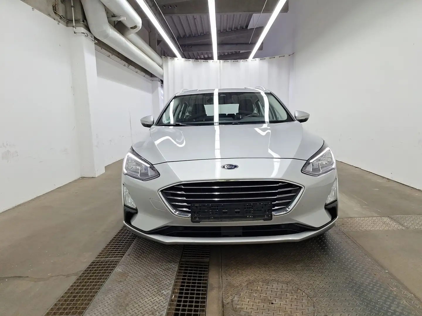 Ford Focus Titanium LED Navi AppleCarPlay GRA PDC SHZ LHZ Argent - 2